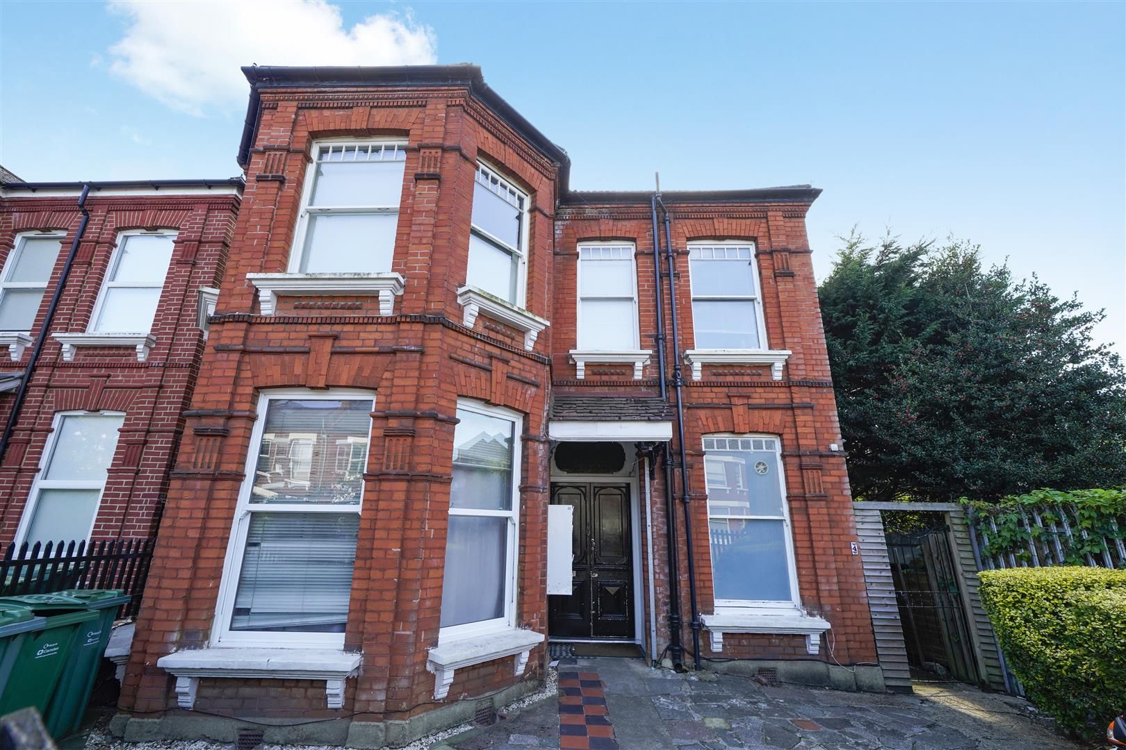 Fordwych Road, Cricklewood, London, NW2 3PB