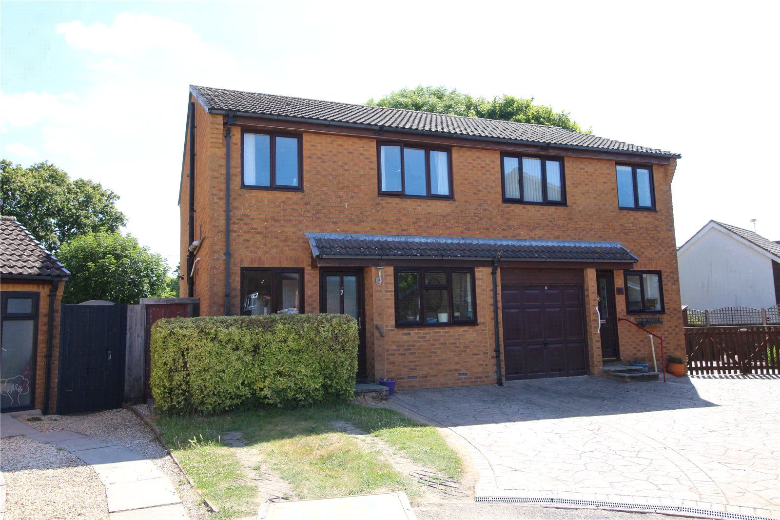 Tiffany Close, Hordle, Hampshire, SO41 0YB