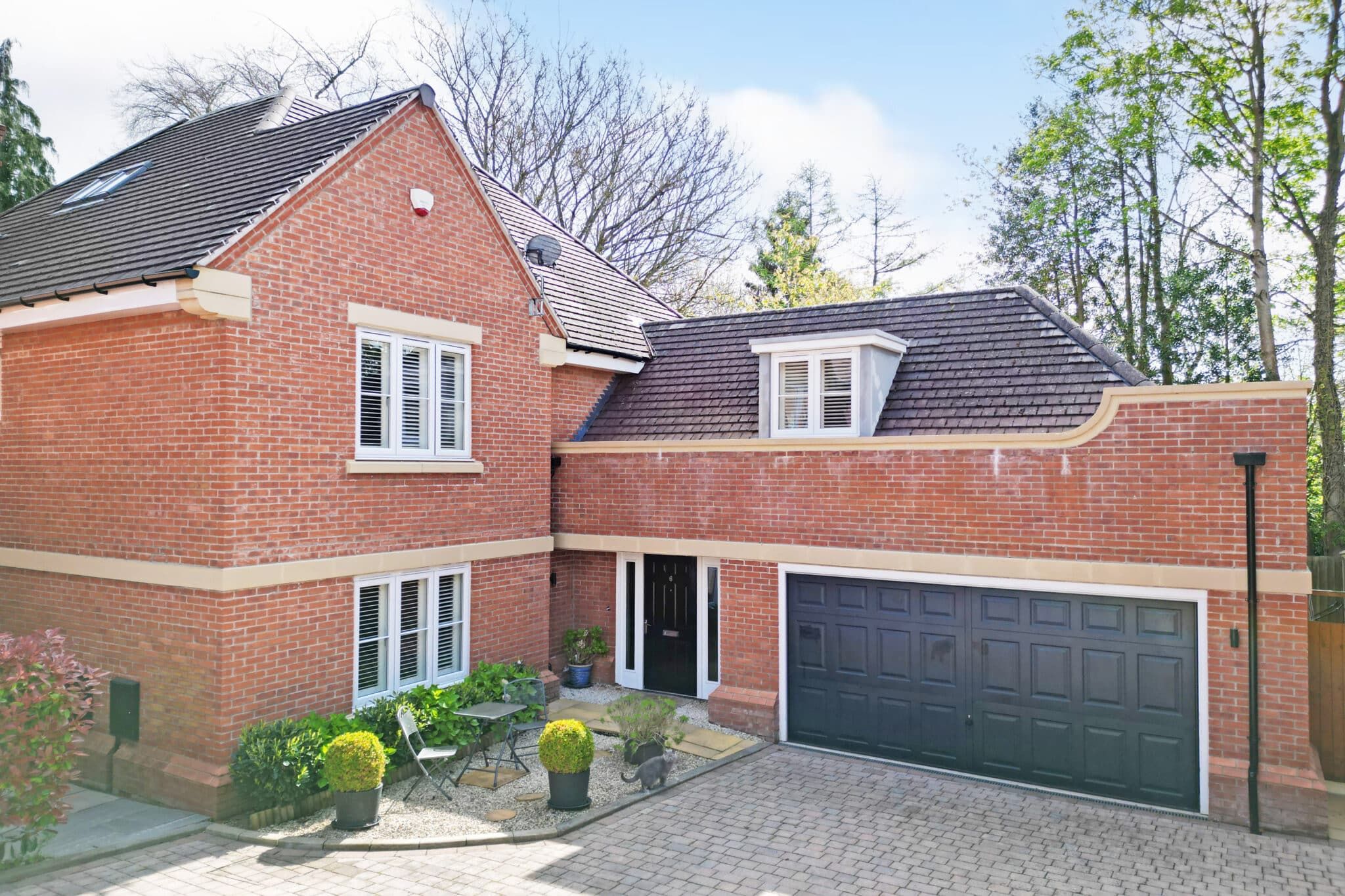 Copper Beech Close, Dorridge, Solihull, Solihull, B93 8FF