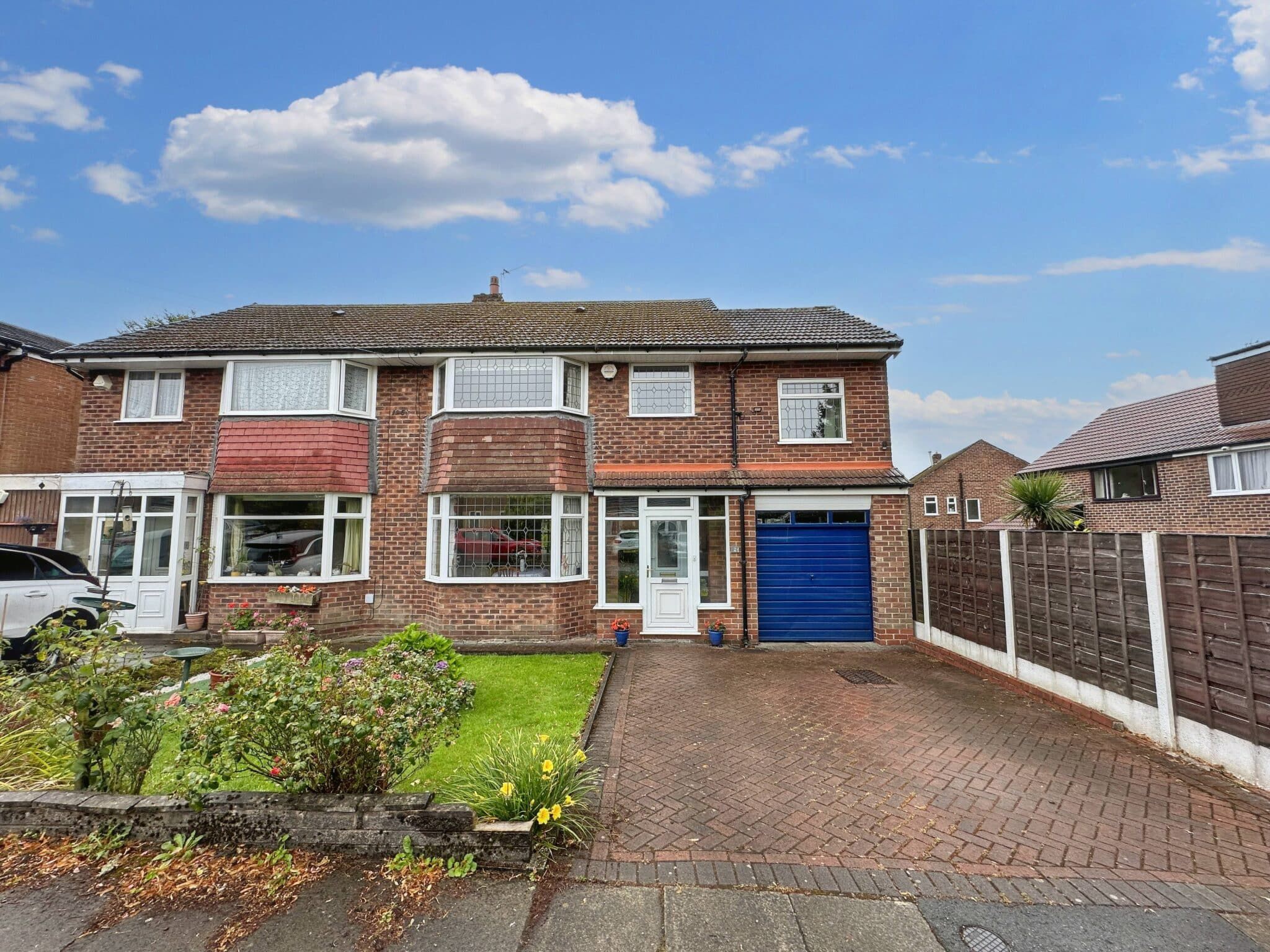 Hastings Close, Whitefield, M45