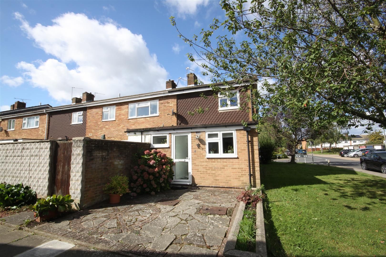 Springfield Walk, Crofton, Kent, BR6 8DS