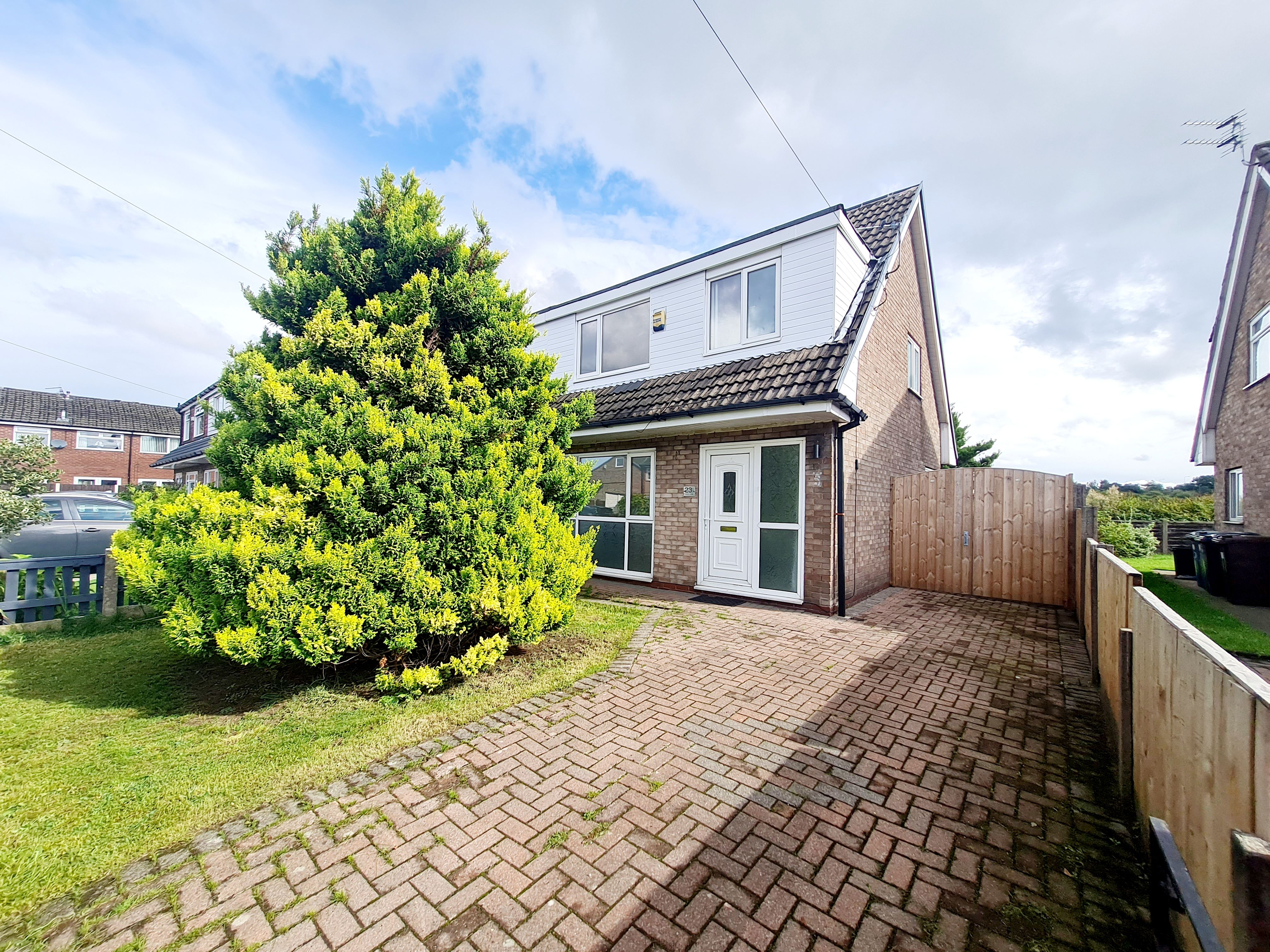 Marston Close, Whitefield, M45