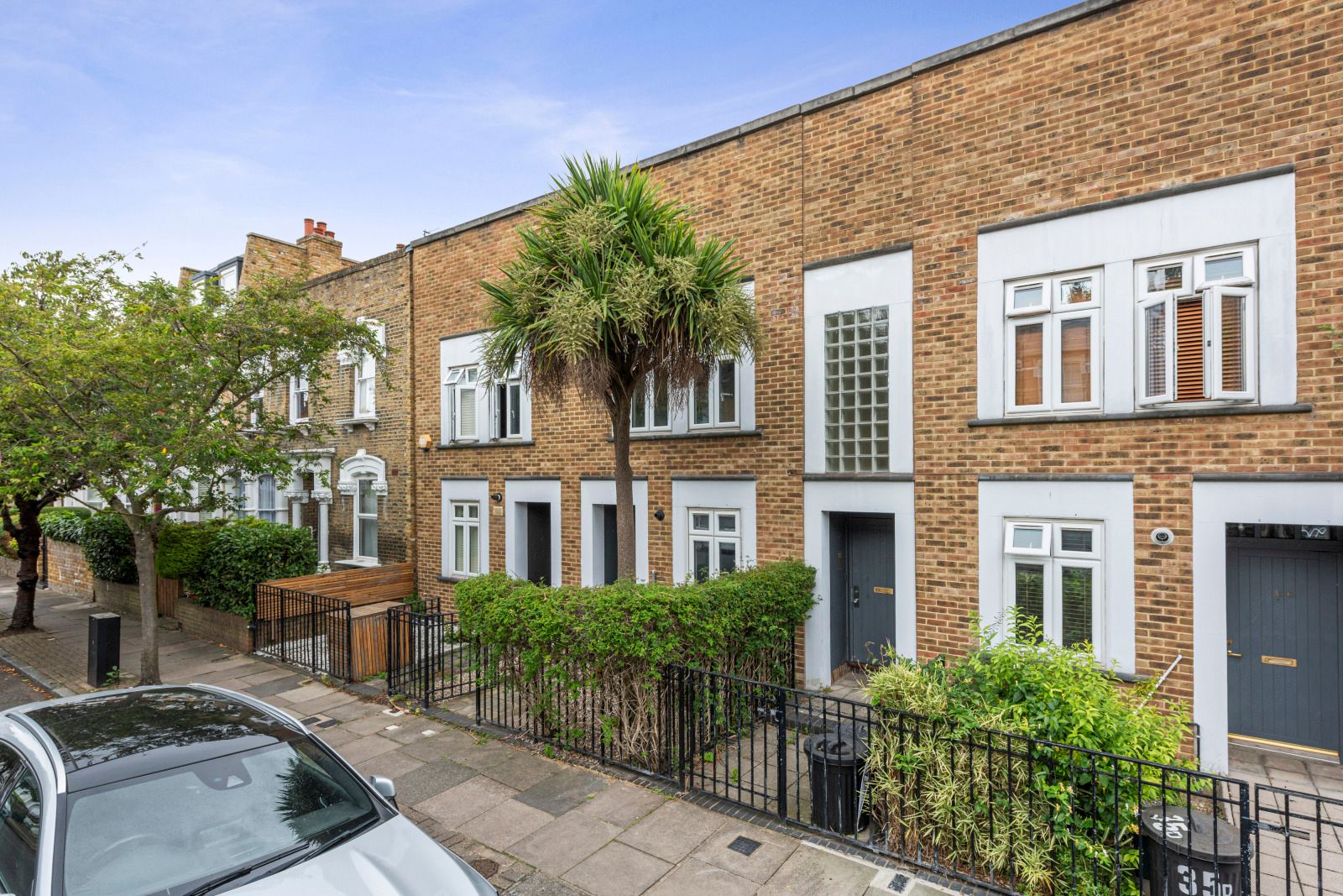 Leconfield Road, London, N5 2RZ