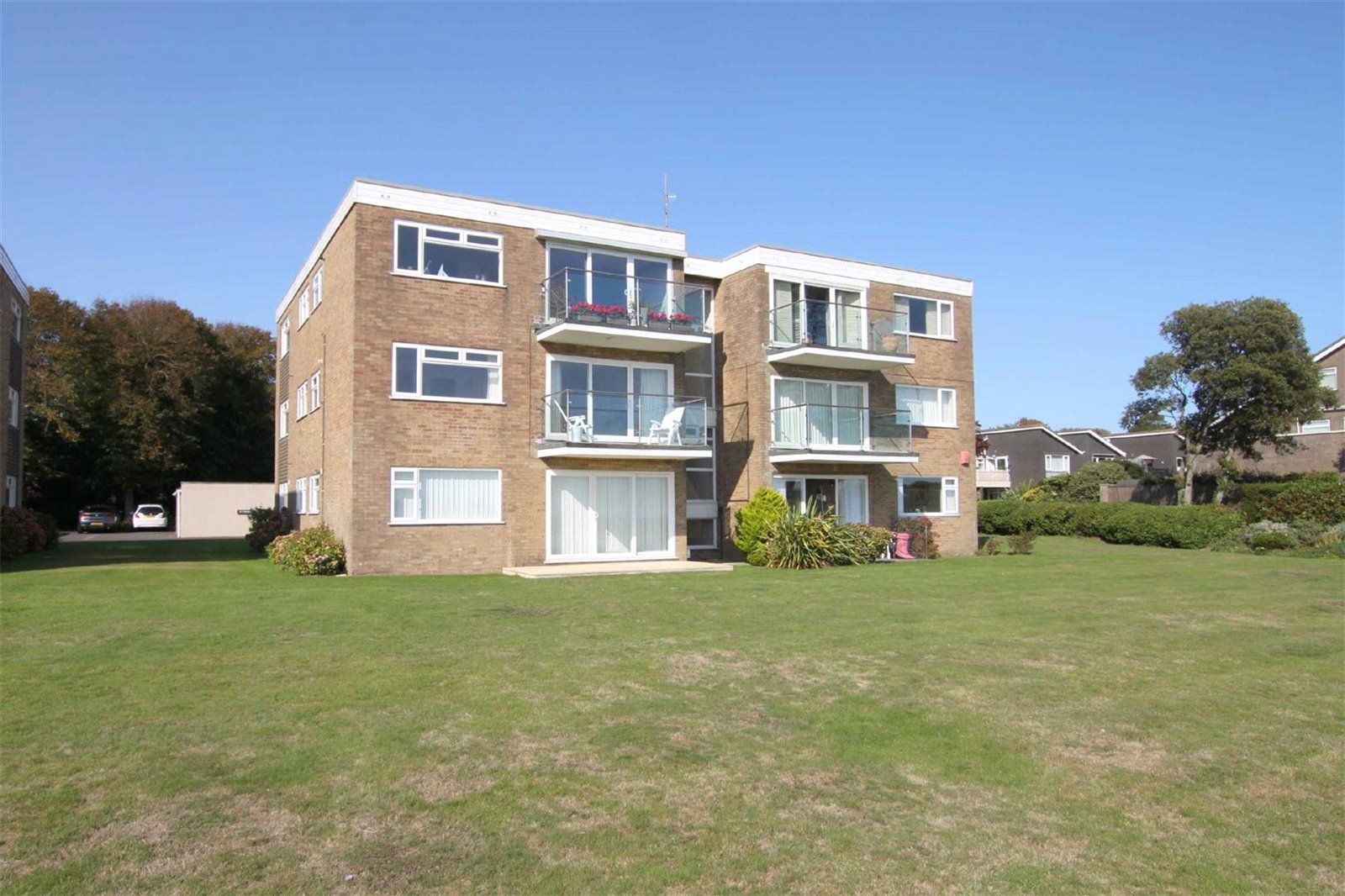 Arundel Way, Highcliffe, Christchurch, Dorset, BH23 5DX