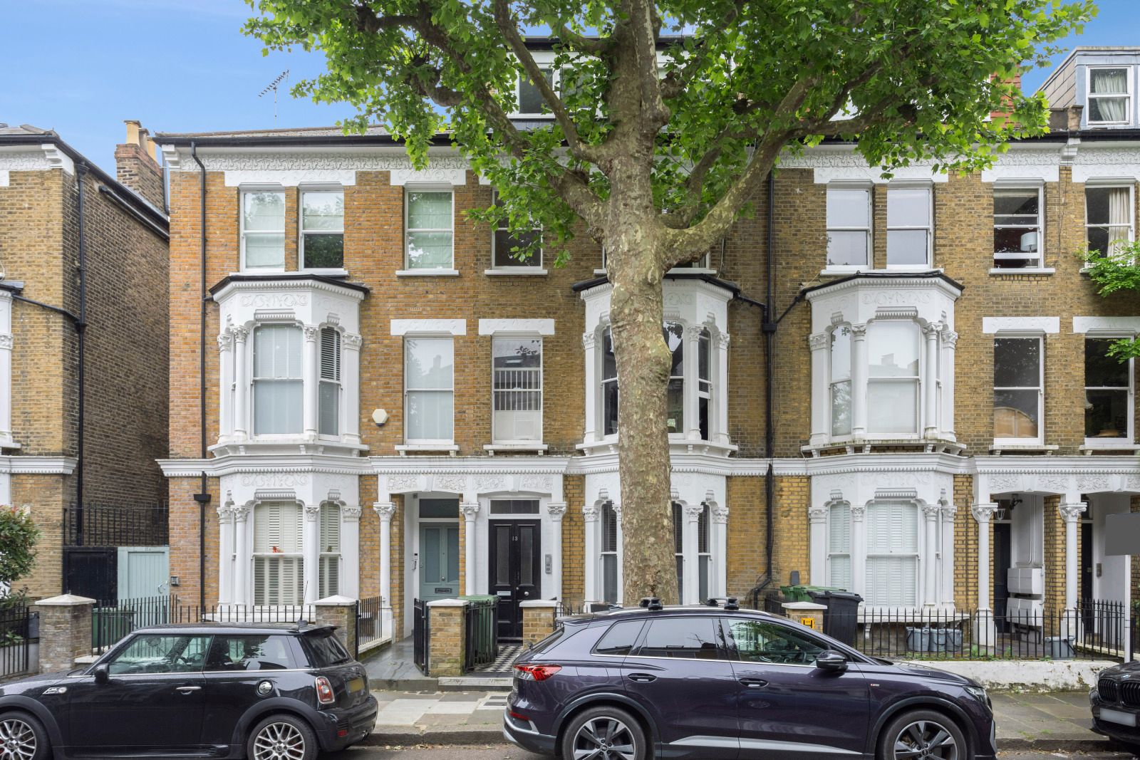 Cromwell Grove, London, Hammersmith and Fulham, W6 7RQ