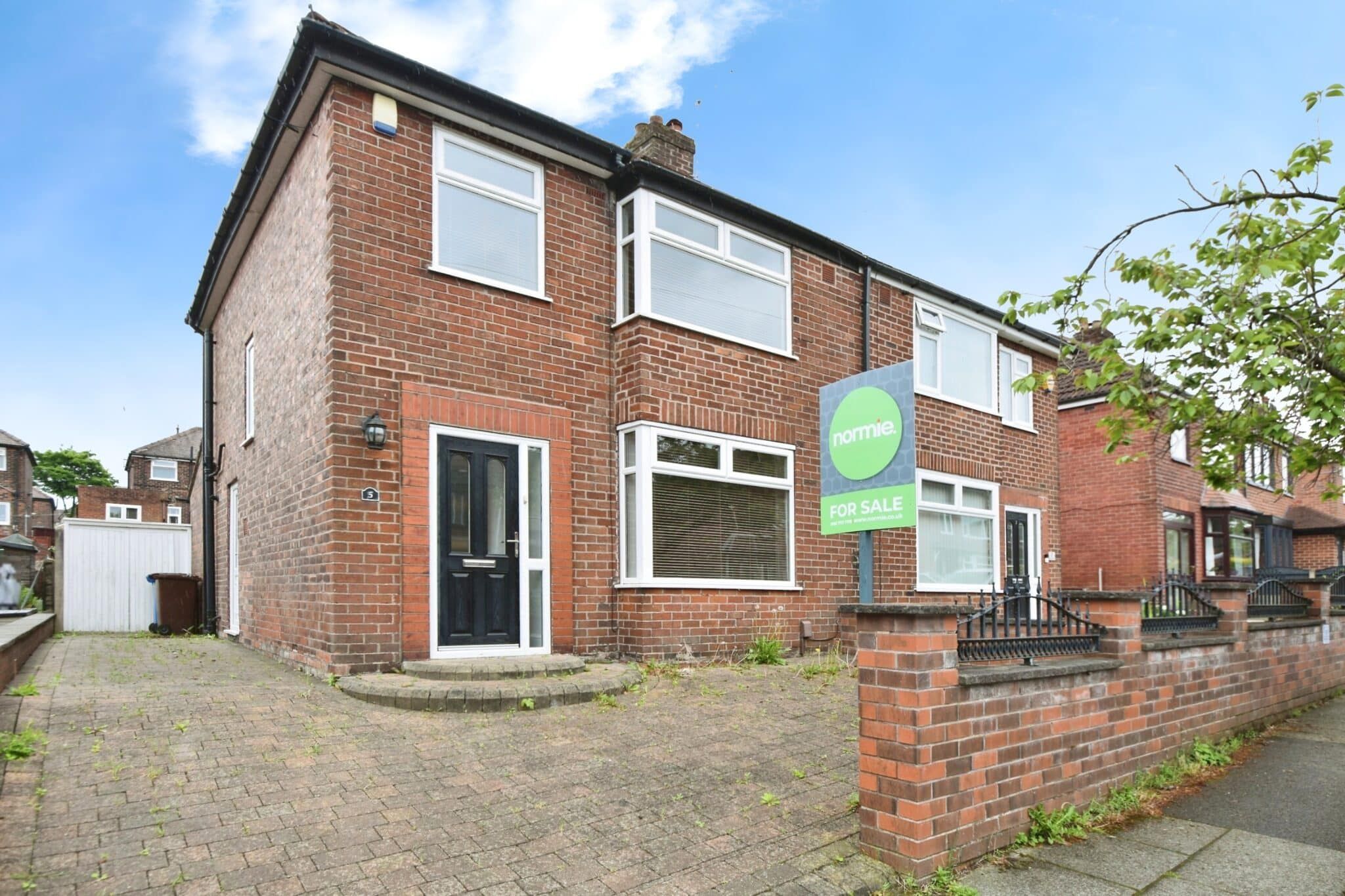 Heathfield Road, Bury, BL9