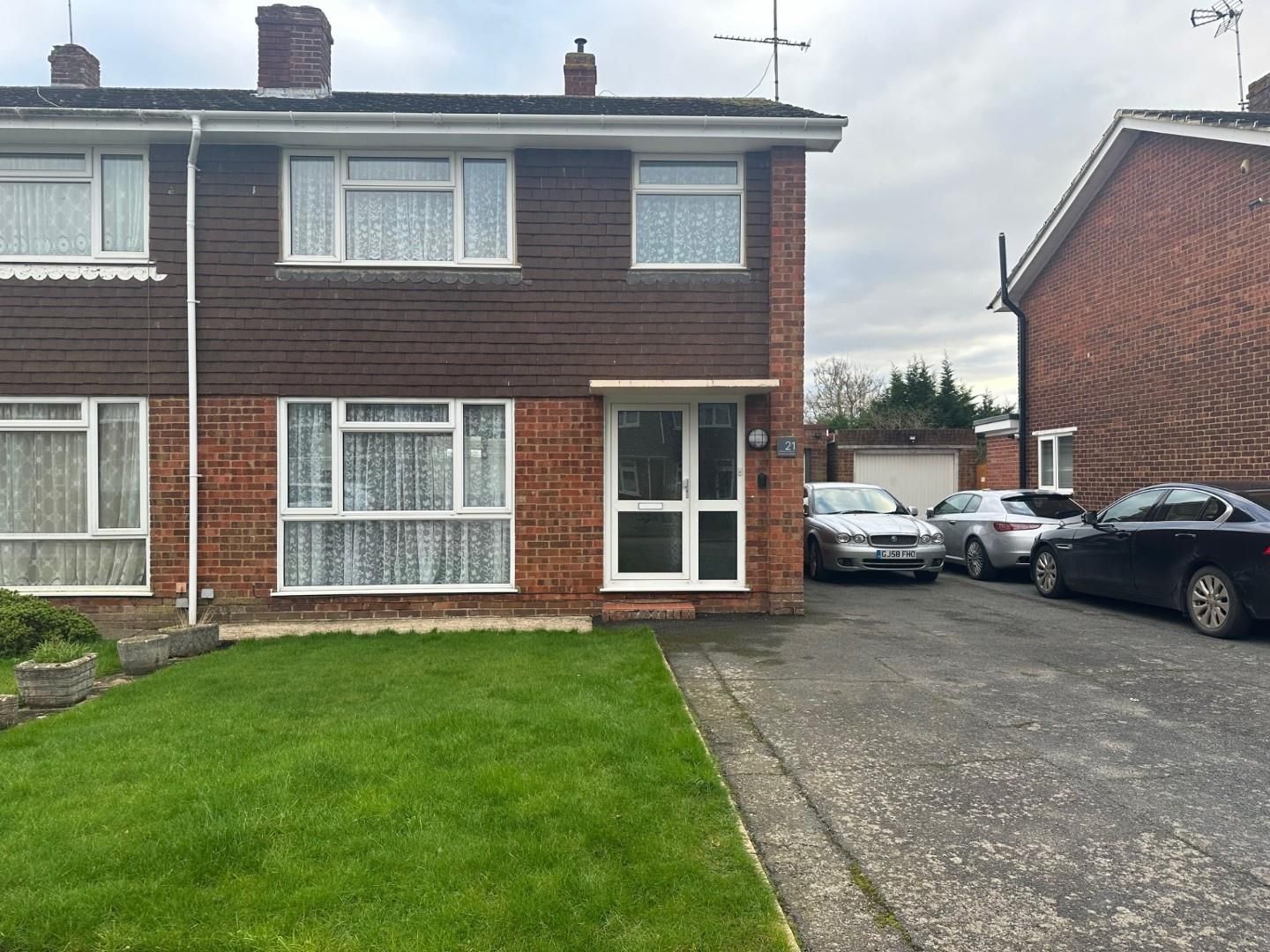 3 bed semidetached house to rent in Rushford Close, Headcorn Simon