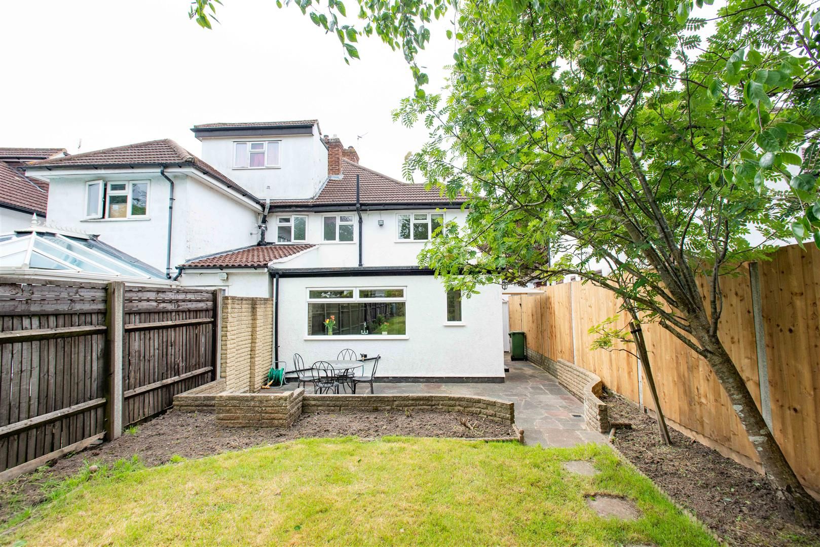 2 bed semidetached house for sale in Crescent Drive, Petts Wood