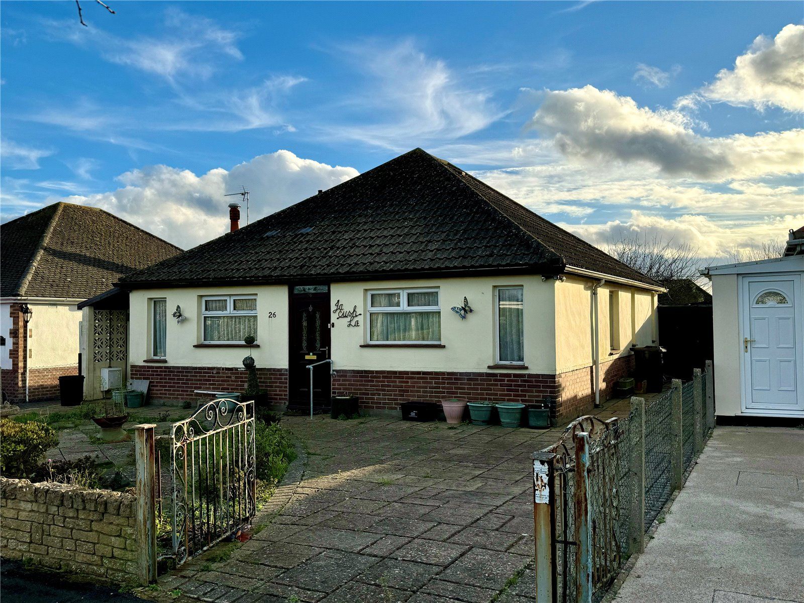 Wavendon Avenue, Barton On Sea, Hampshire, BH25 7LS