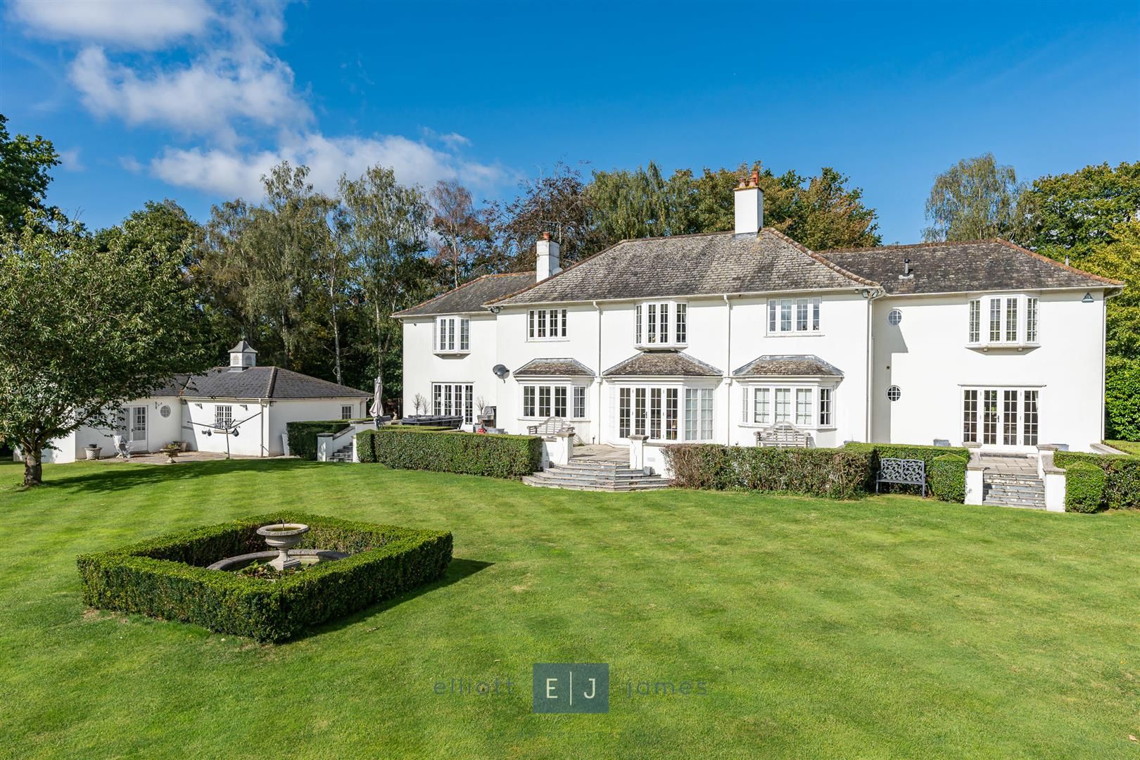 5 bed detached house for sale in Theydon Bois Elliott James Prime Residential