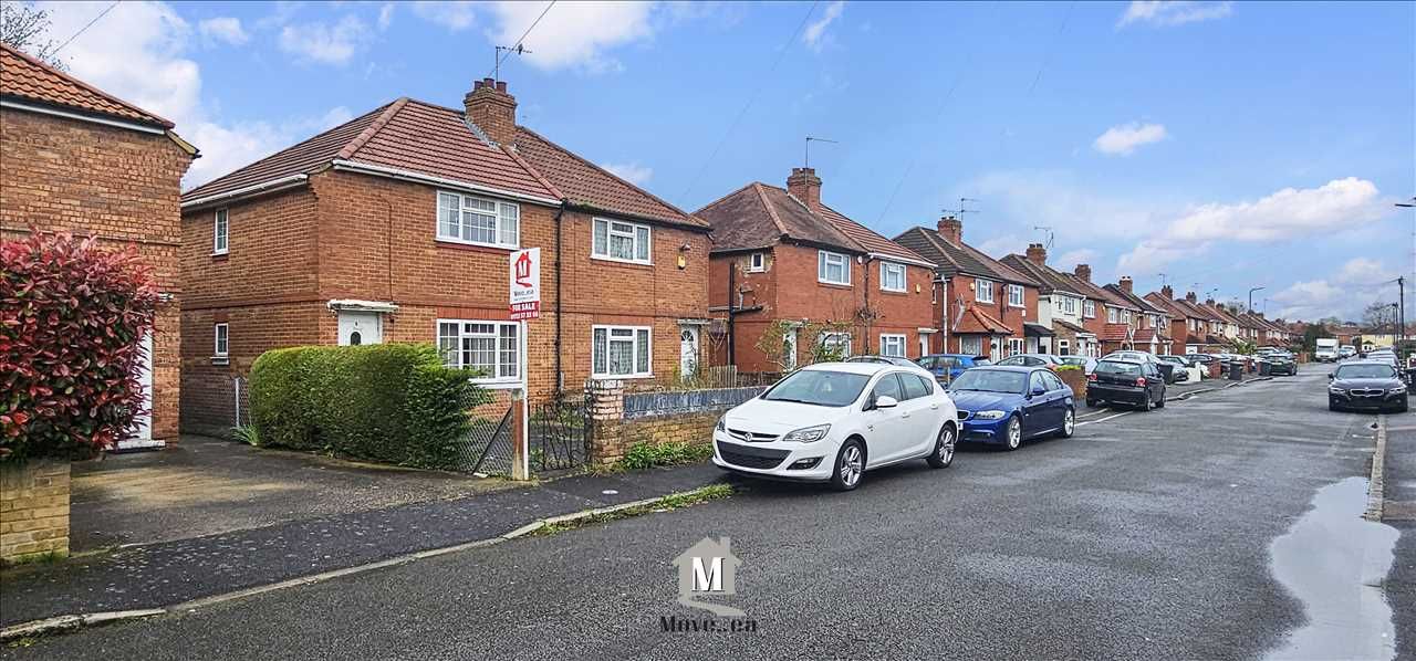 Surrey Avenue, Slough, Berkshire, SL2 1DS