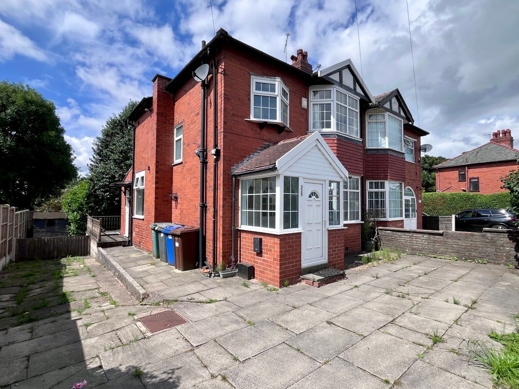 Brandlesholme Road, Bury, BL8