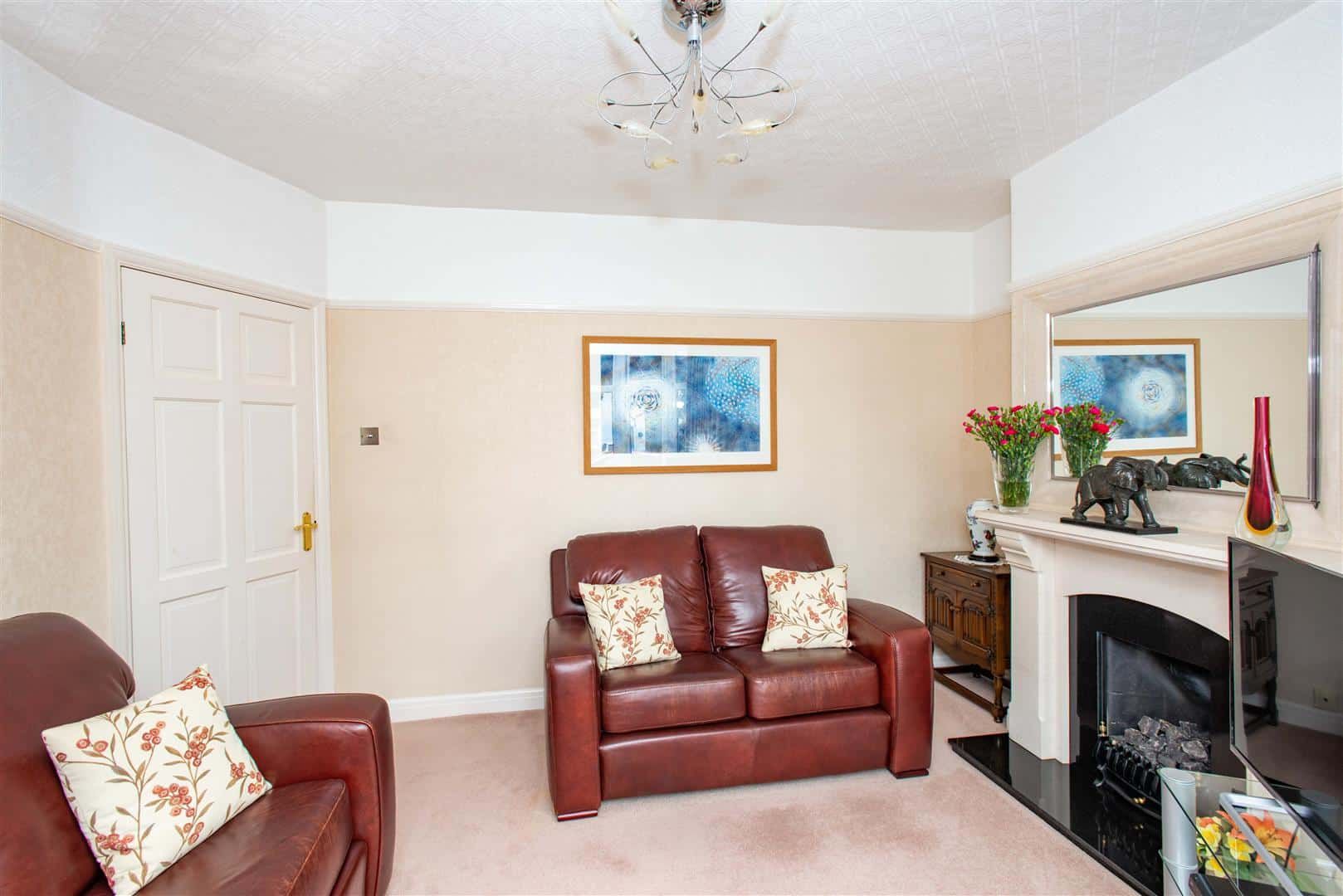 2 bed semidetached house for sale in Crescent Drive, Petts Wood