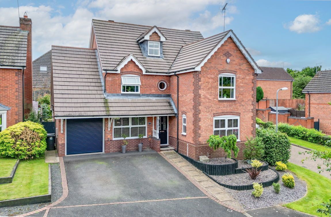 Defford Close, Webheath, Redditch, B97 5WR