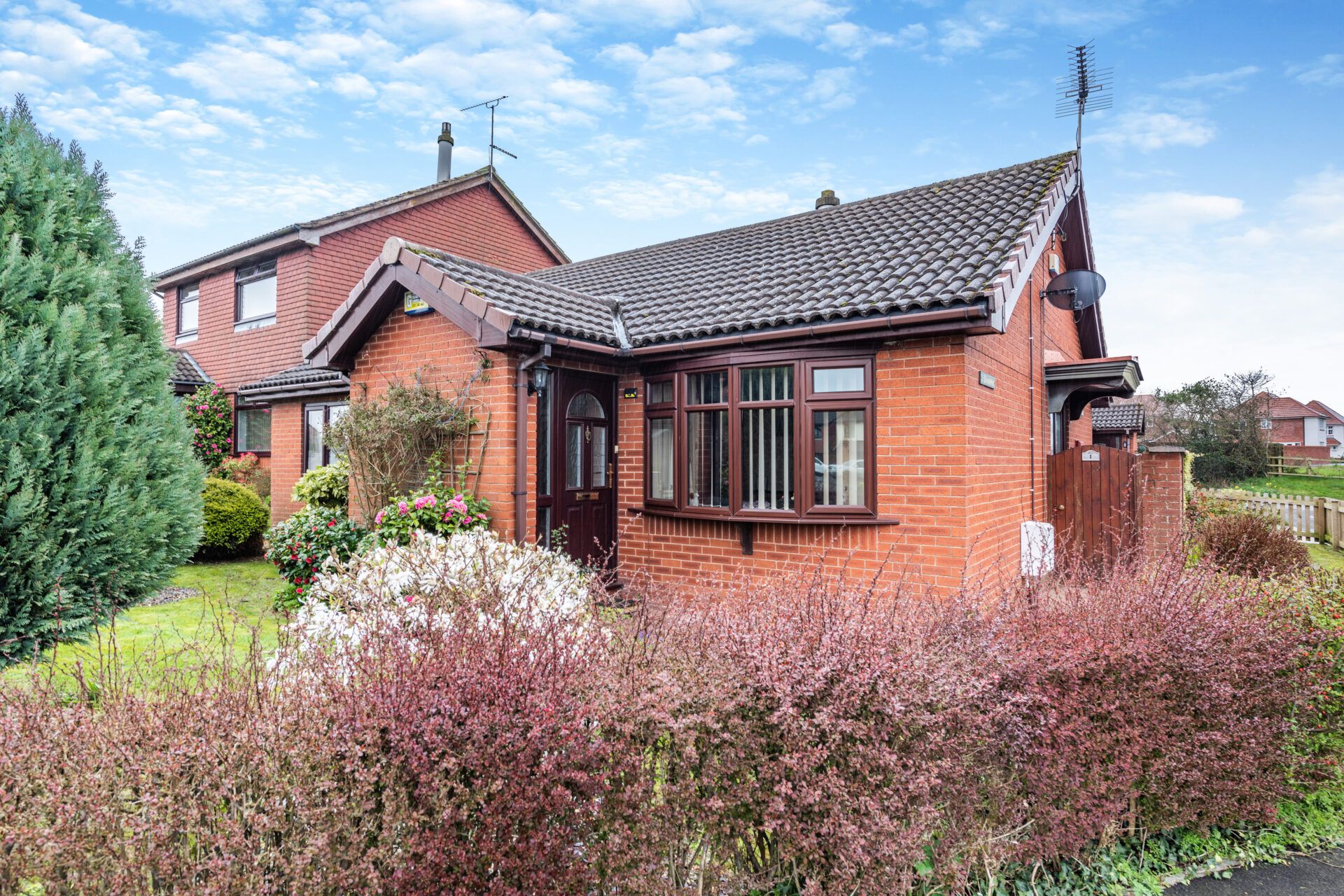 Kent Close, Penymynydd, CH4