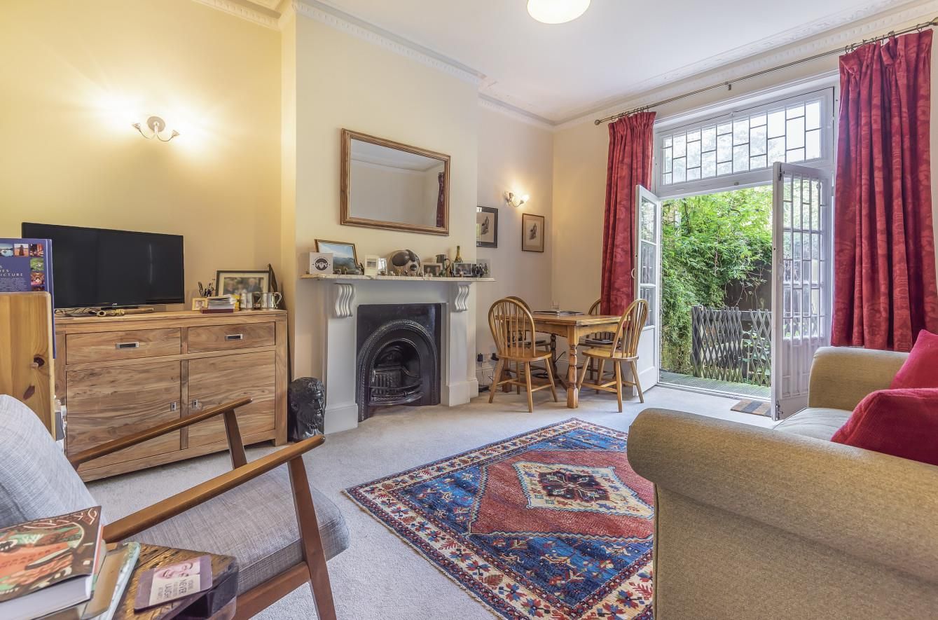 Werter Road, Putney, SW15 2LL