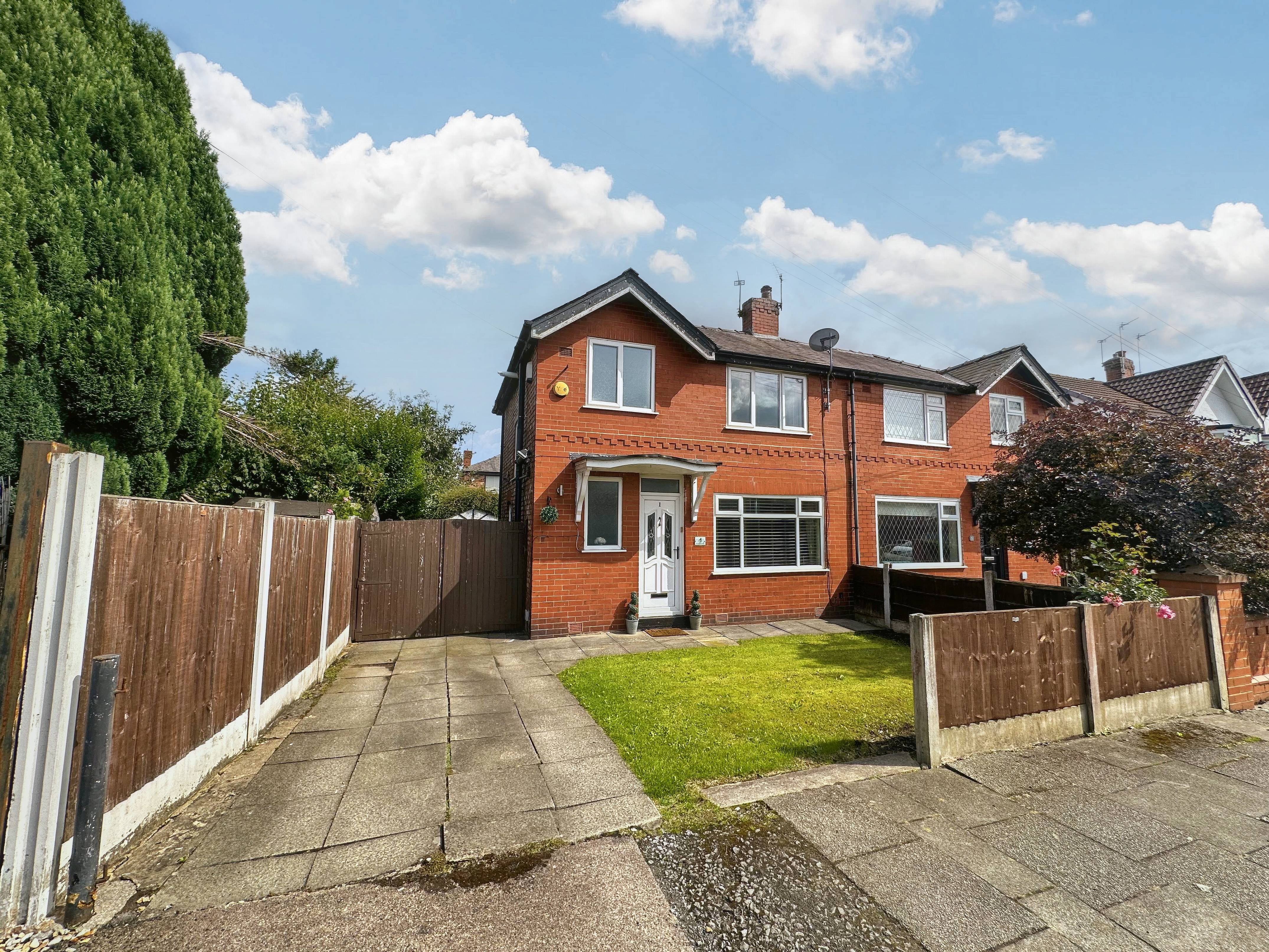 St. Austells Drive, Prestwich, M25