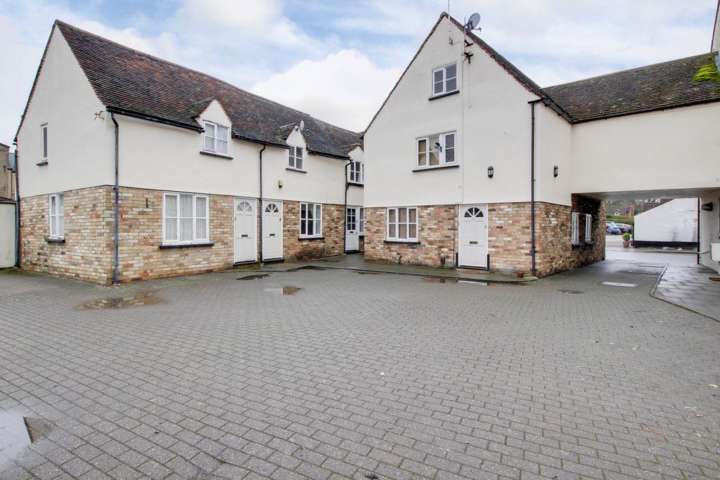 Lee Court, St Marys Street, Eynesbury, St Neots, PE19 2SZ