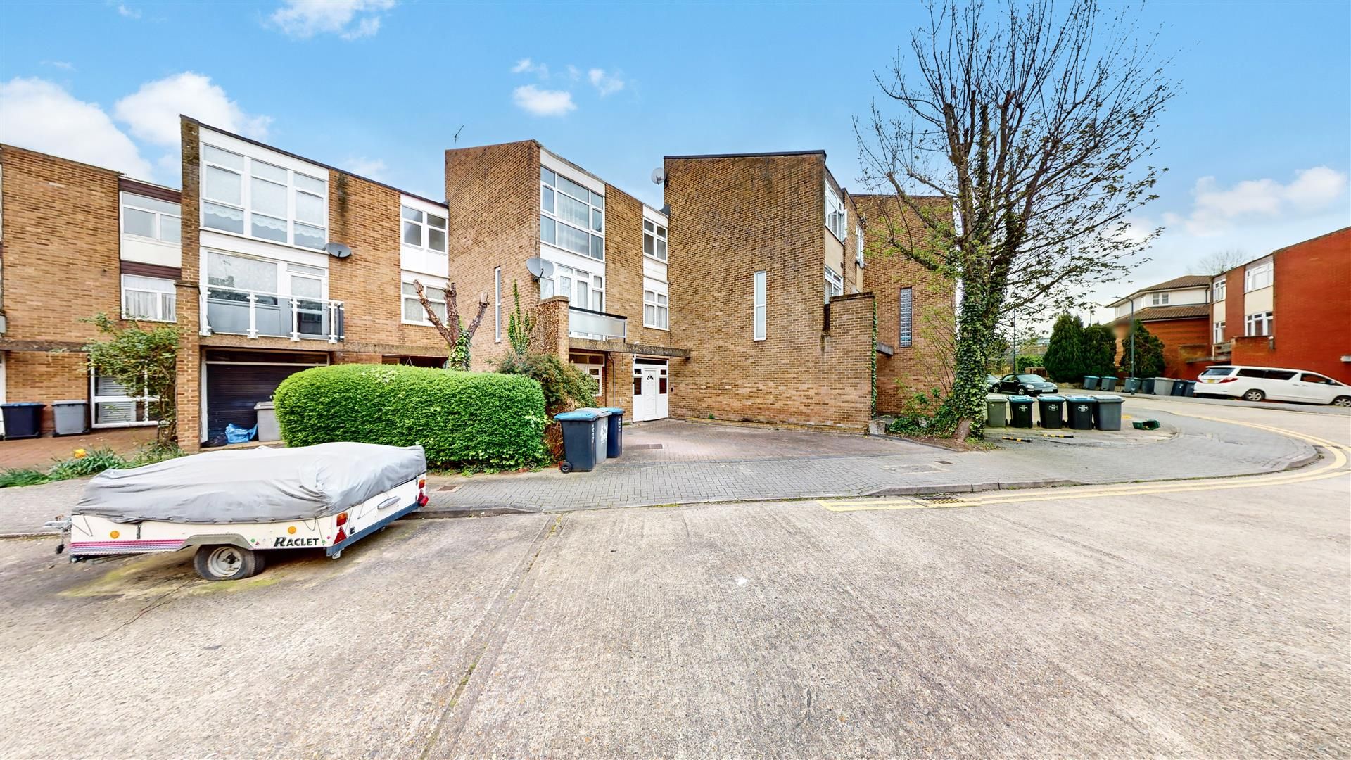 Windsor Crescent, Wembley, Middlesex, HA9 9AN