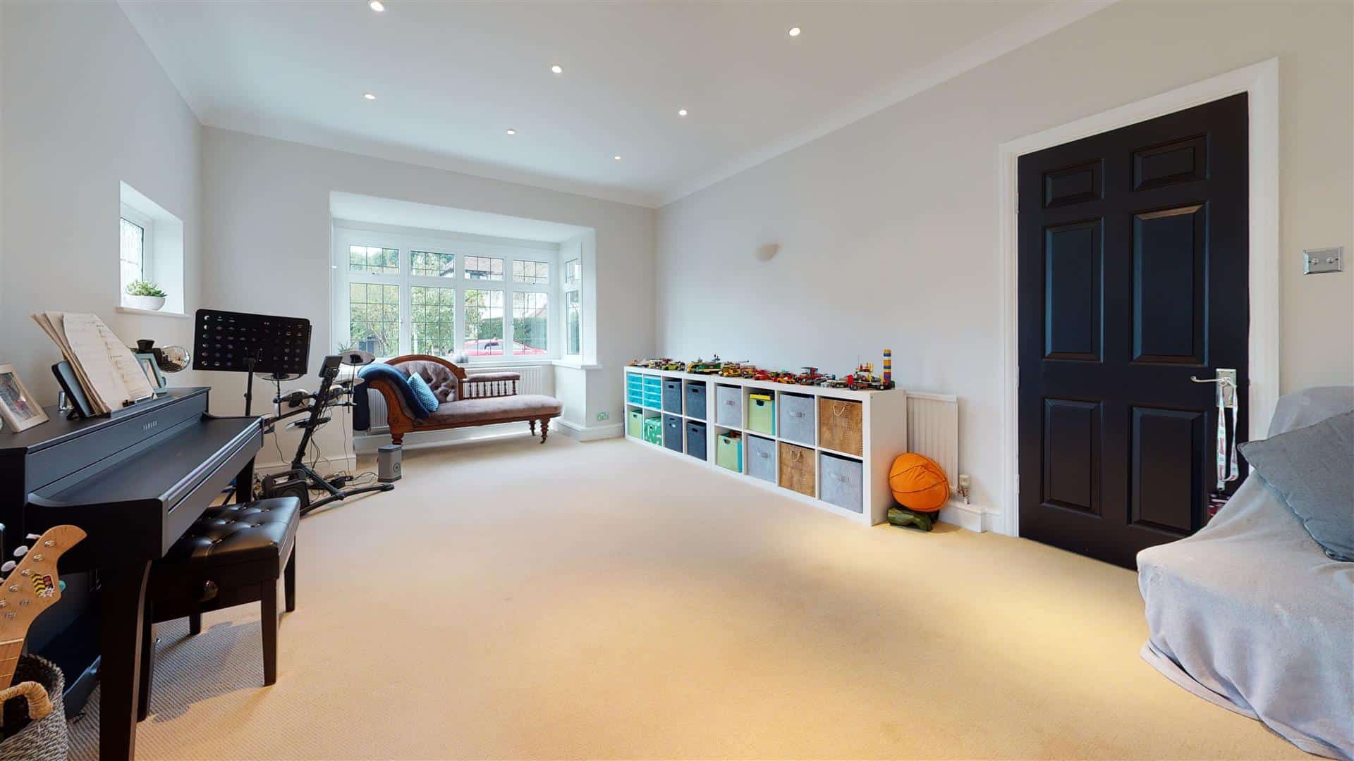 5 bed detached house for sale in Luctons Avenue, Buckhurst Hill Elliott James Prime Residential