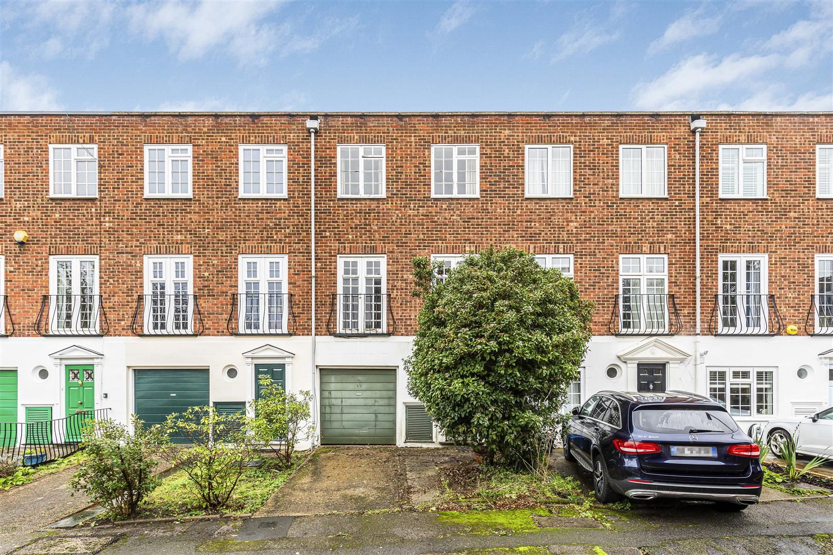 Topiary Square, Richmond, Surrey, TW9 2DB