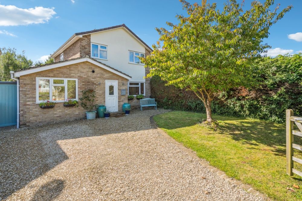 Burford Road, Witney, Witney, OX28 6DP