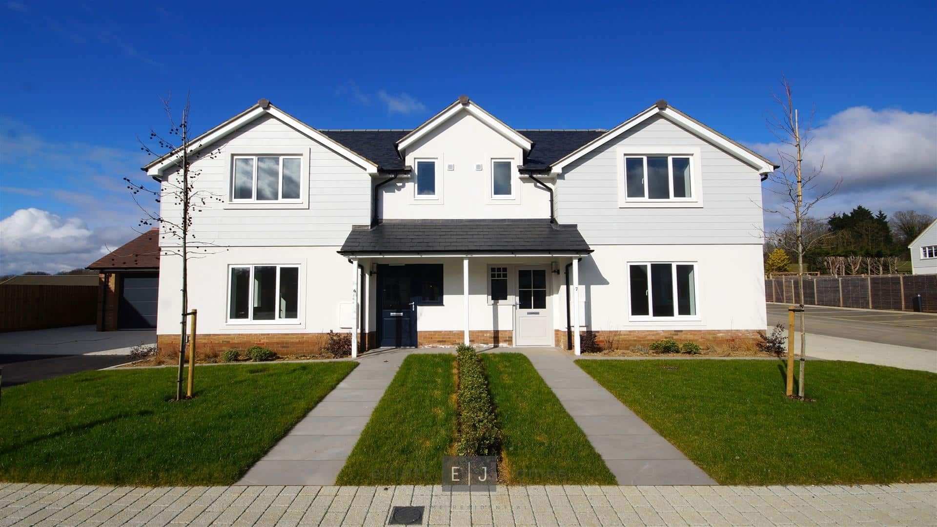 3 bed semidetached house for sale in Meadowcroft Gardens, High Beech