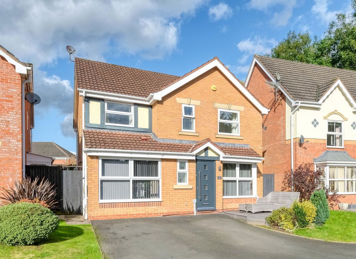 Sedgefield Walk, Catshill, Bromsgrove, B61 0SE