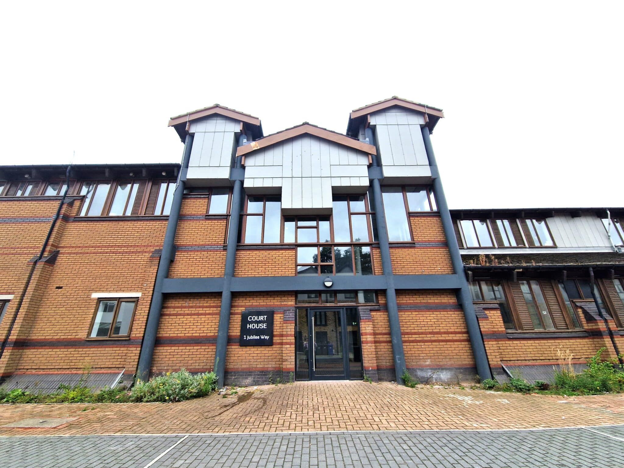 1 Jubilee View, Bury, BL9