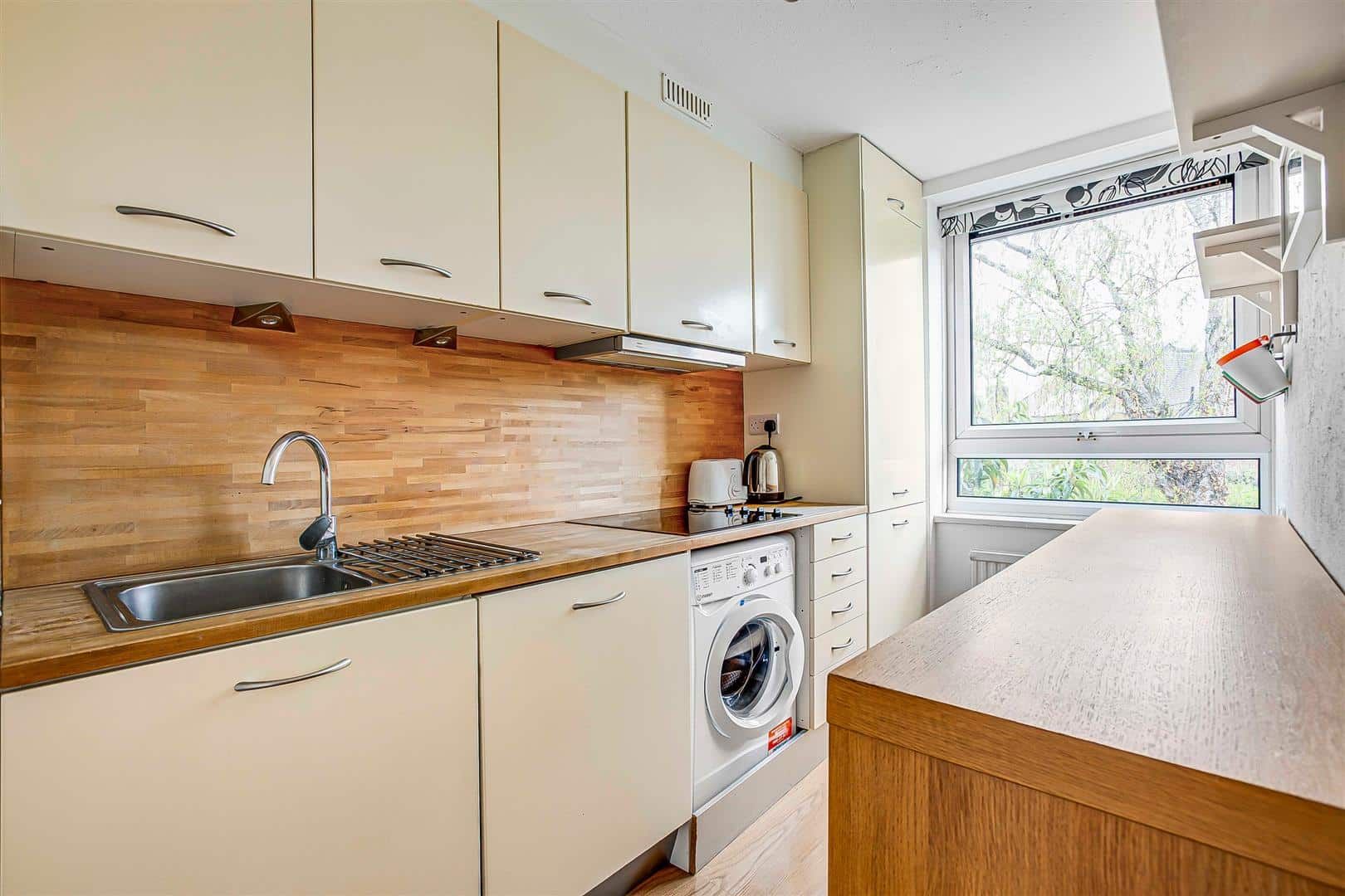 1 bed flat for sale in Boileau Road, Barnes, SW13 James Anderson