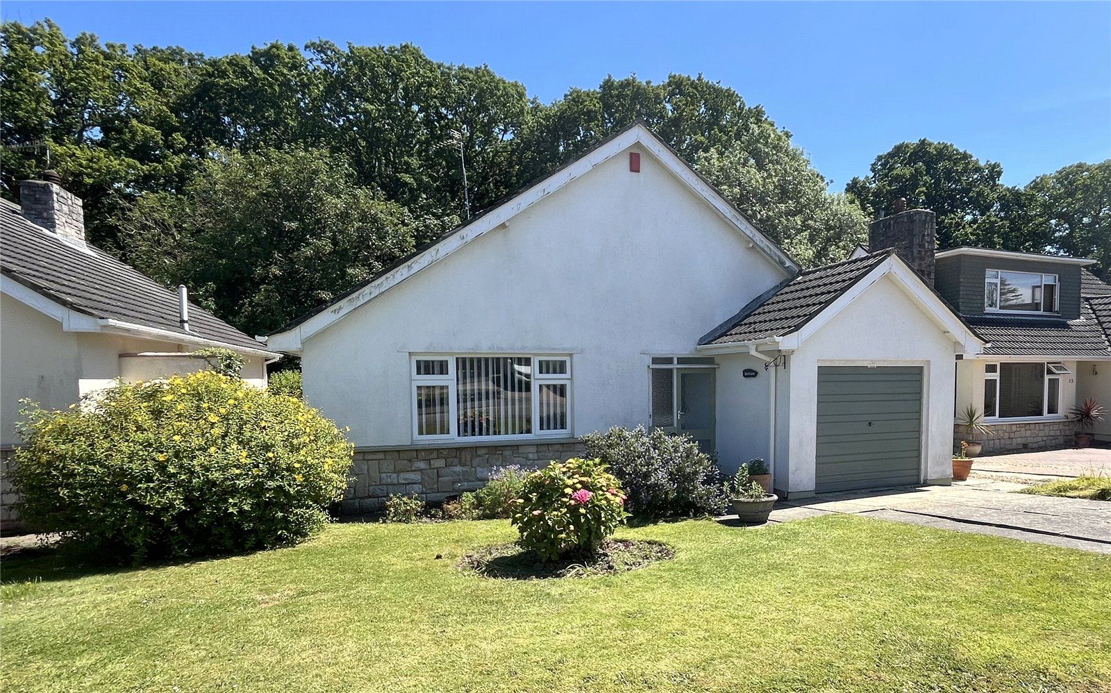 Merley Drive, Highcliffe, Christchurch, Dorset, BH23 5BN