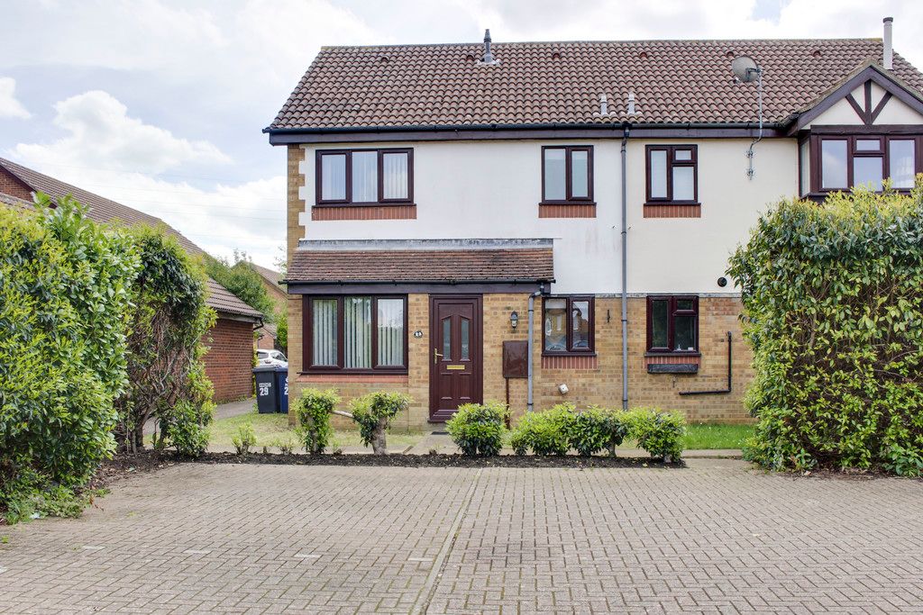 Lindisfarne Close, Eynesbury, St Neots, PE19 2UT