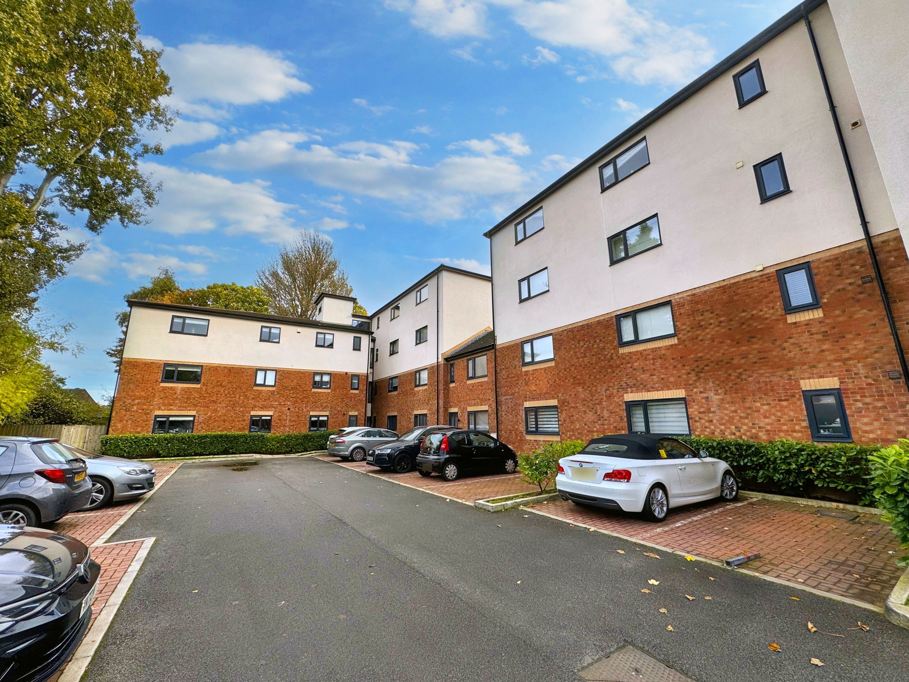 Prestfield Court, 46 Kensington Street, Whitefield, M45