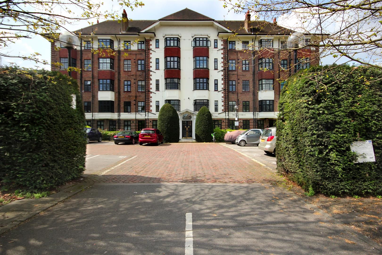 Greystoke Lodge, W5