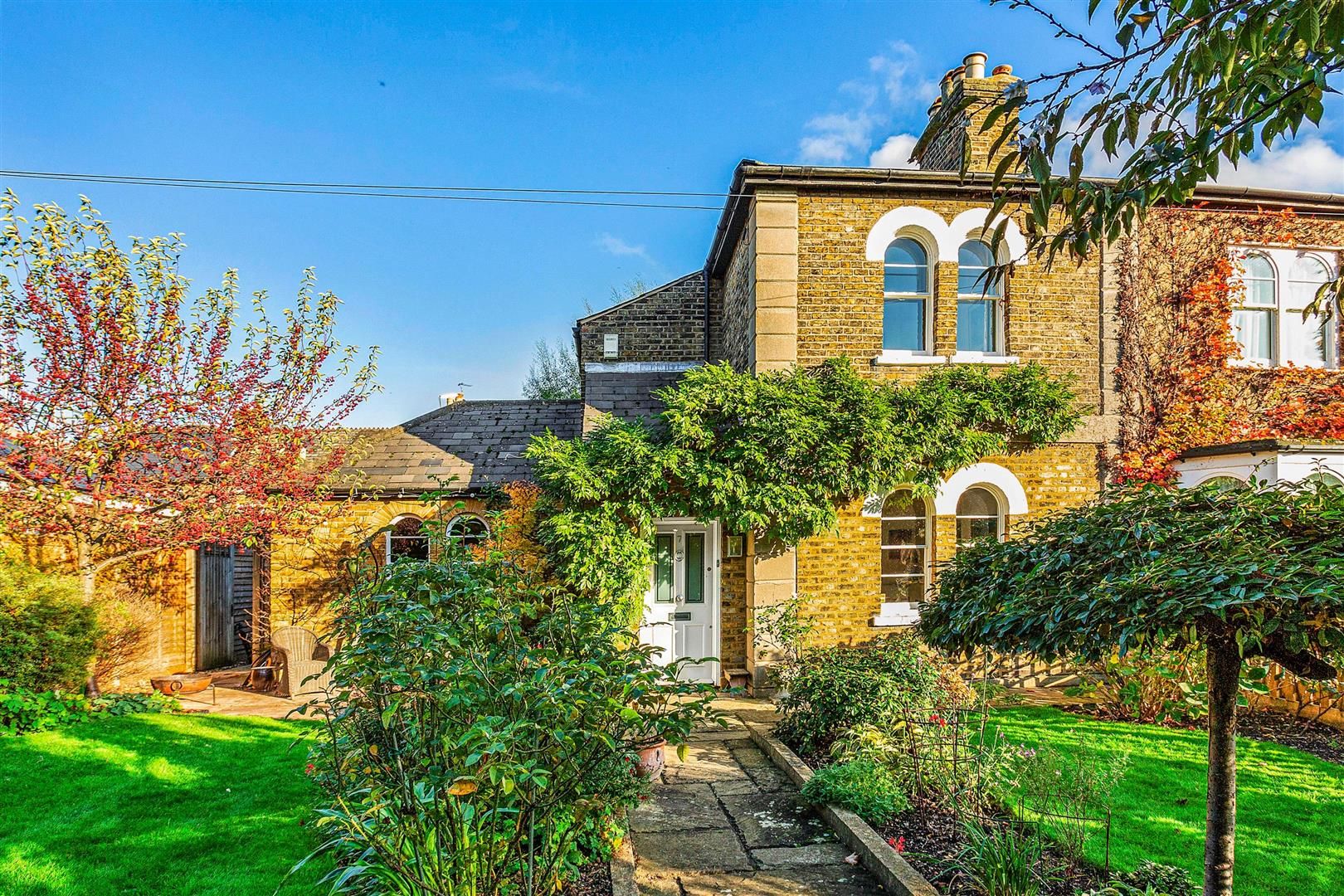 2 bed semidetached house for sale in Wrights Walk, Mortlake, SW14