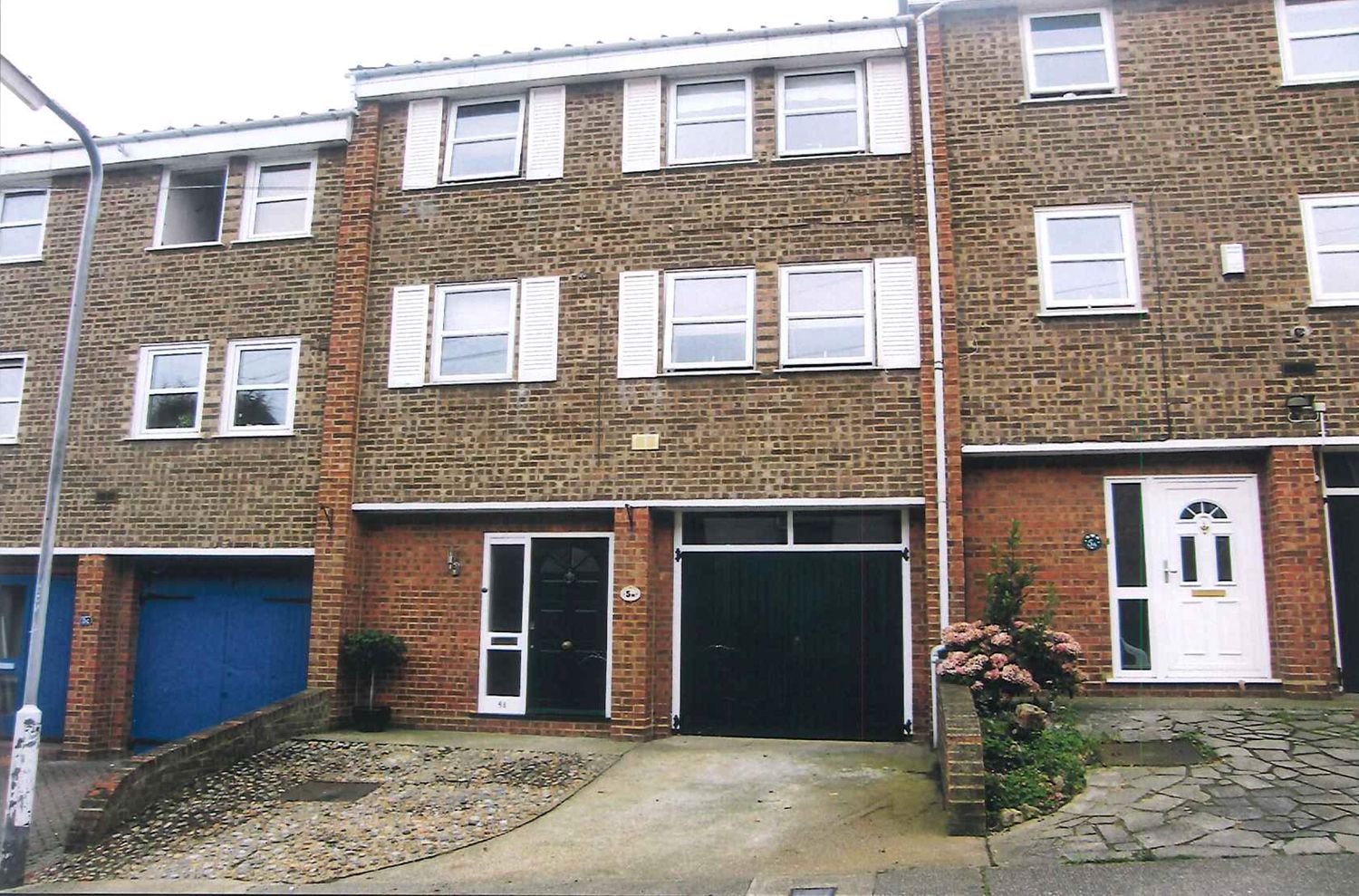 5B Constitution Hill, Gravesend, Kent, DA12 1JT