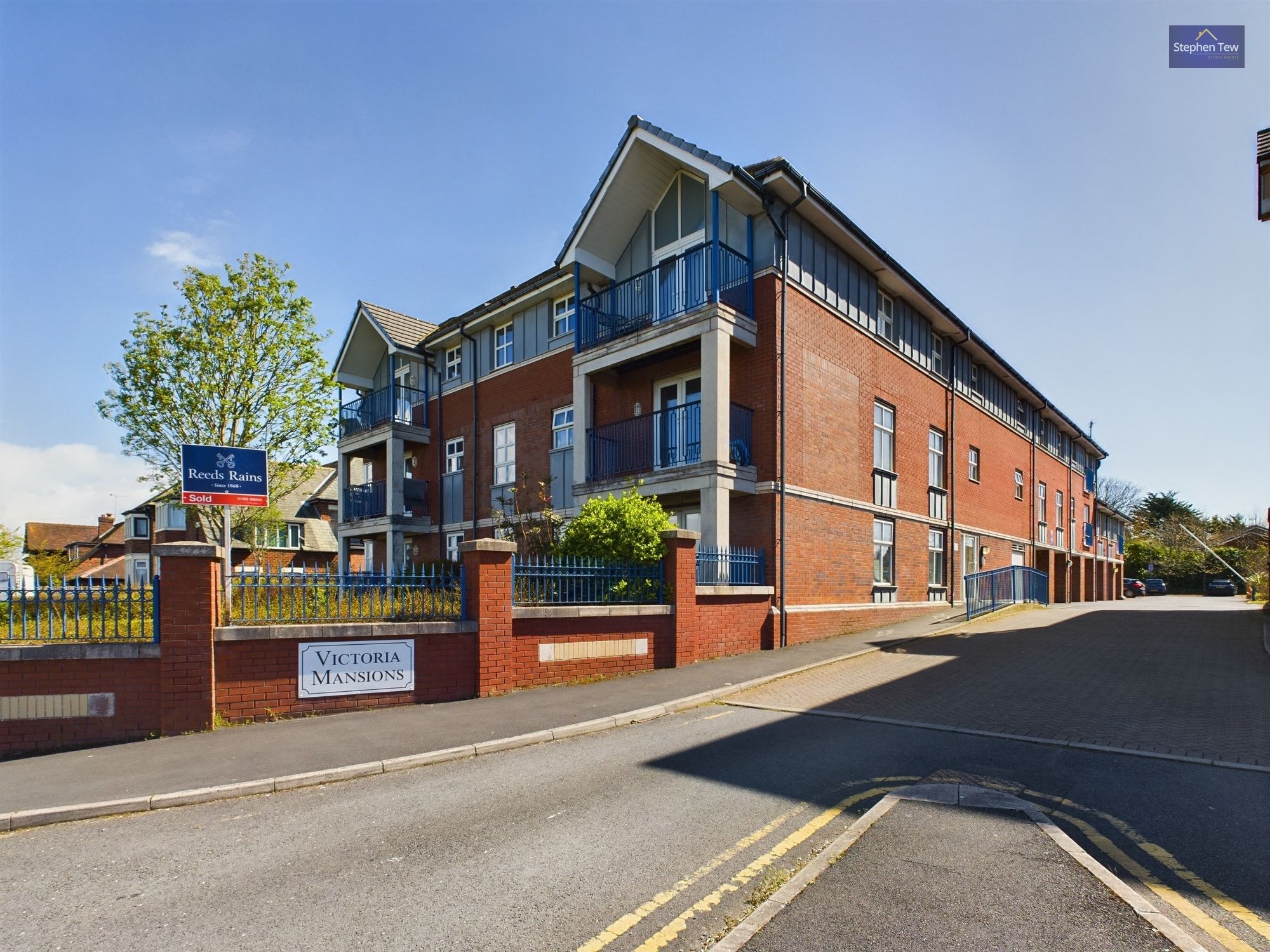 Apartment 60, Victoria Mansions 187-191 Newton Drive, Blackpool, Blackpool, FY3 8QG