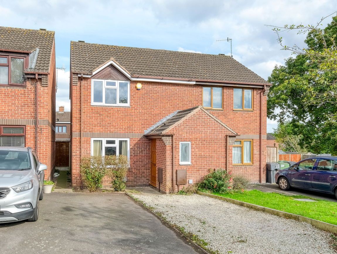 Shepherds Walk, Bromsgrove, B60 3PS