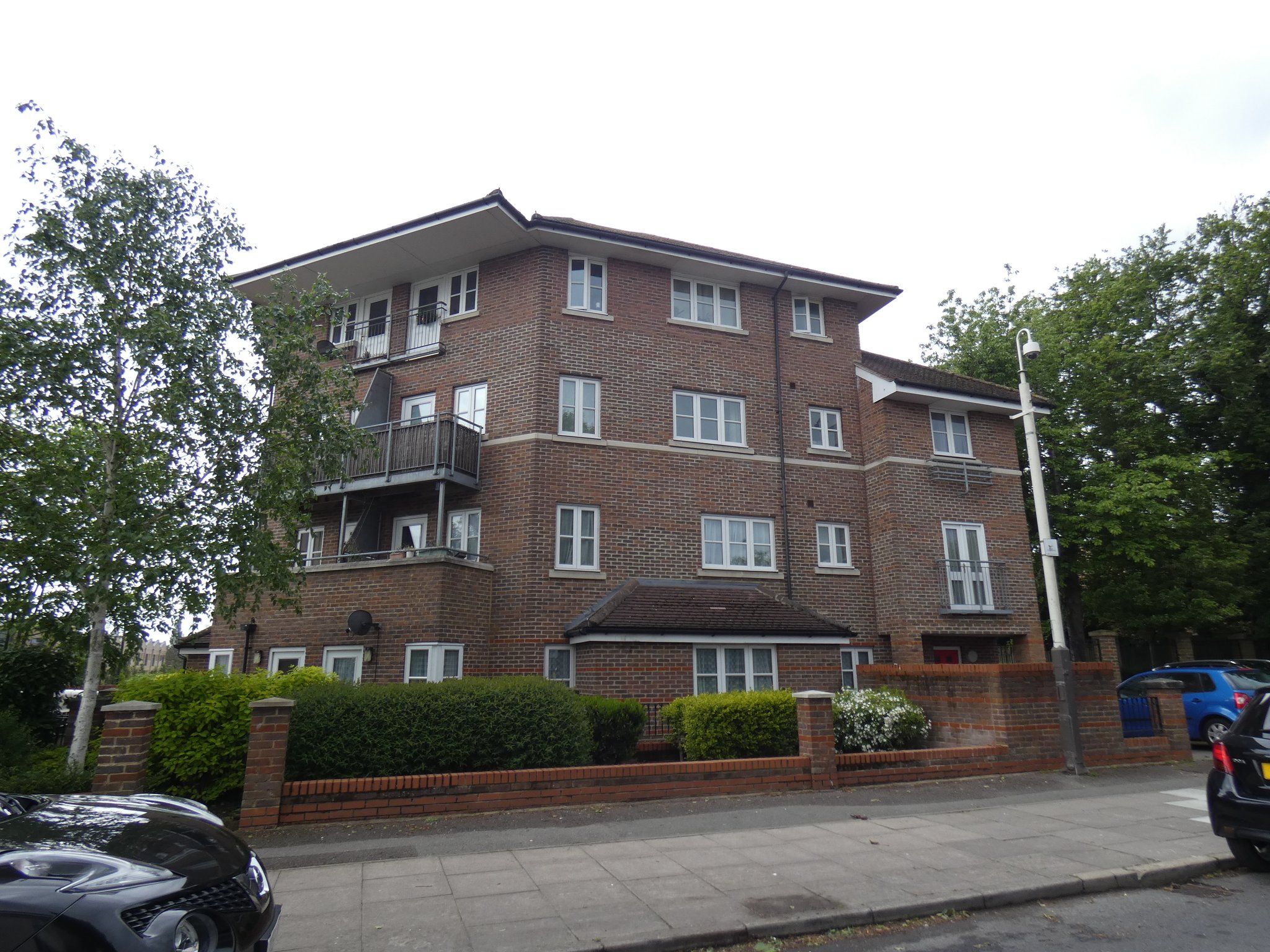 Fleming Road, Greenford Borders, Southall, Middlesex, UB1 3RF