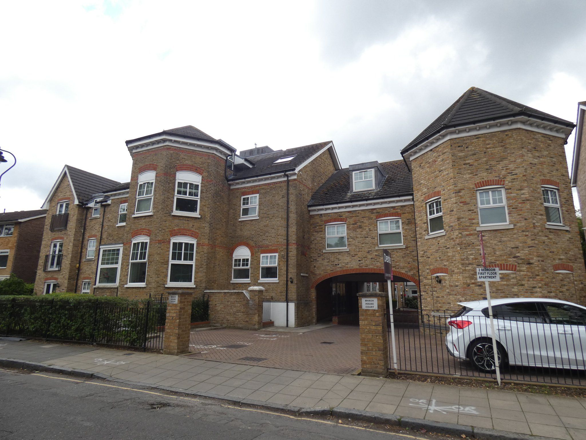 Manor House Court,  Golden Manor, Hanwell, London, W7 3EG