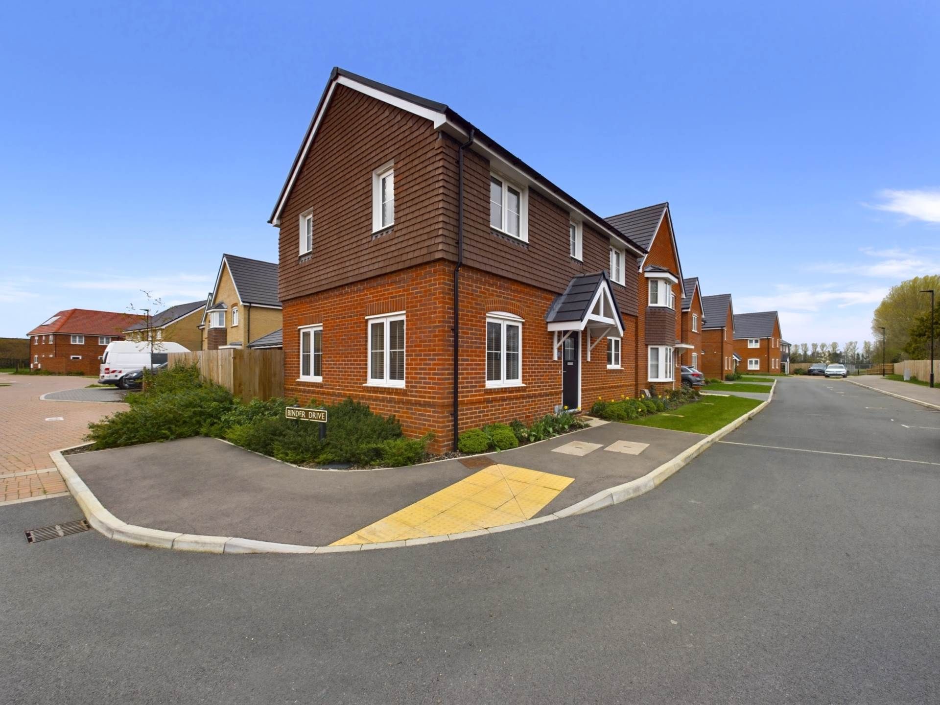 Wickfields, Longwick &#8211; DETACHED HOUSE