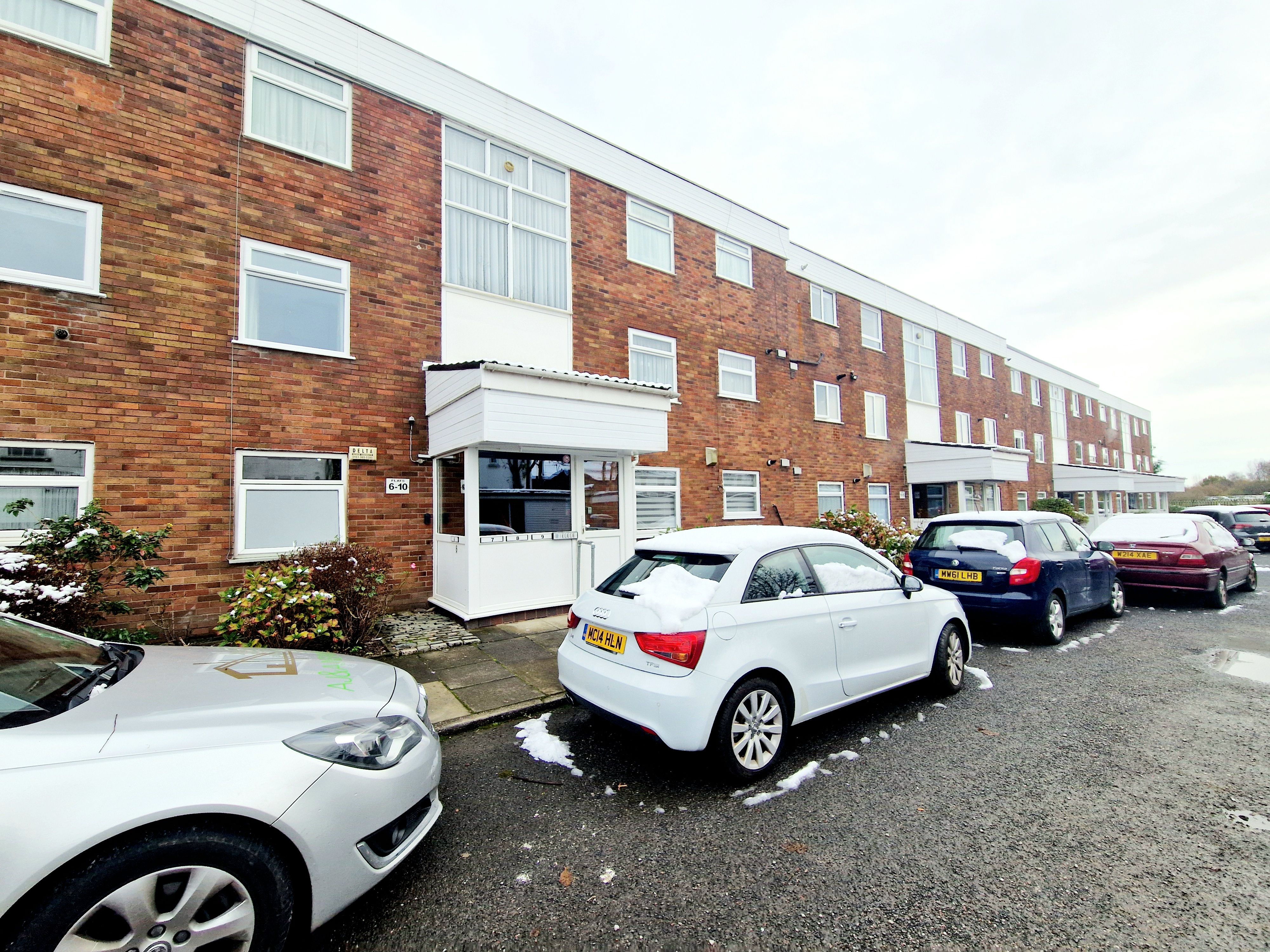 Links View Court, Whitefield, M45