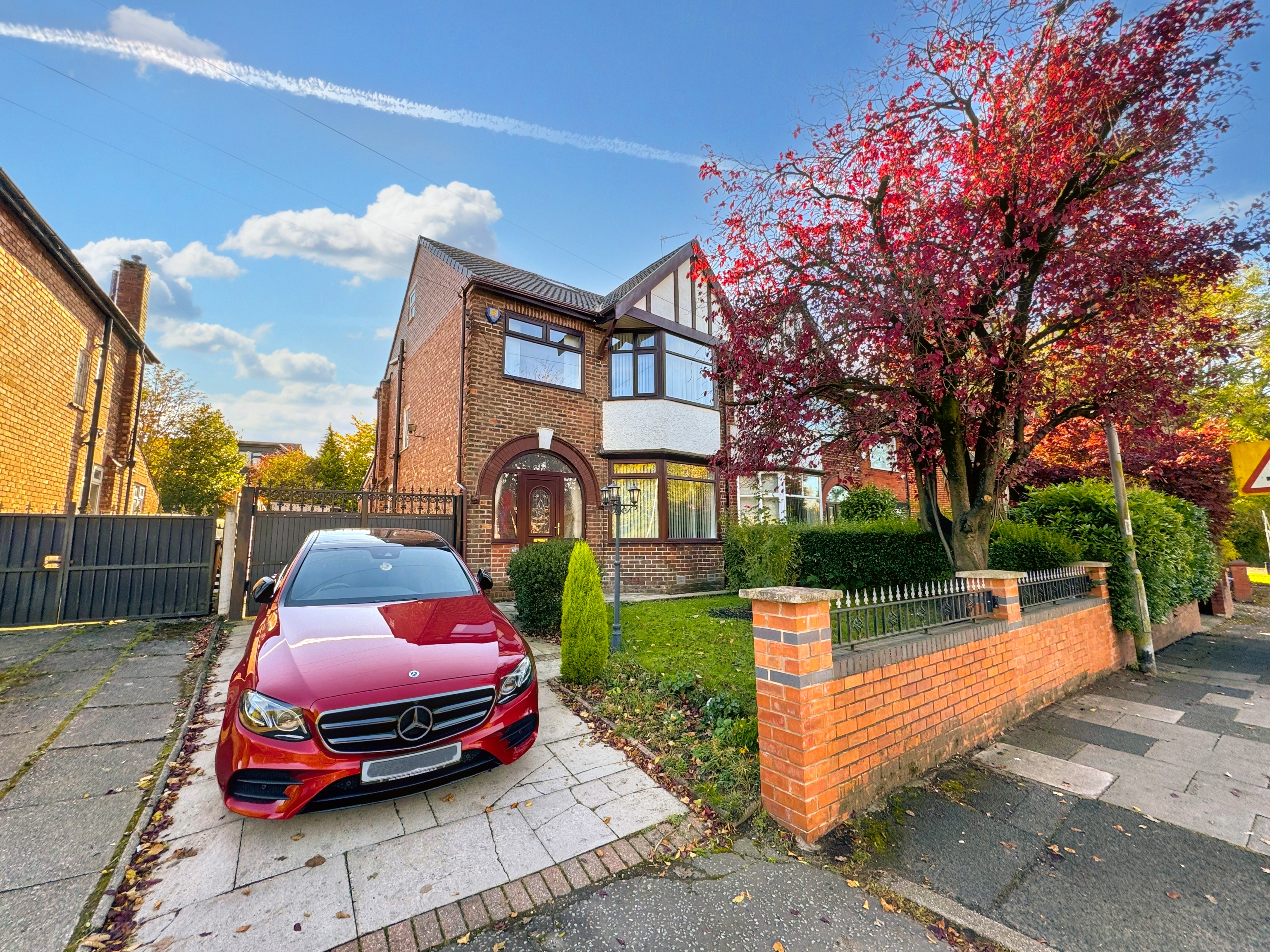 Scholes Lane, Prestwich, M25