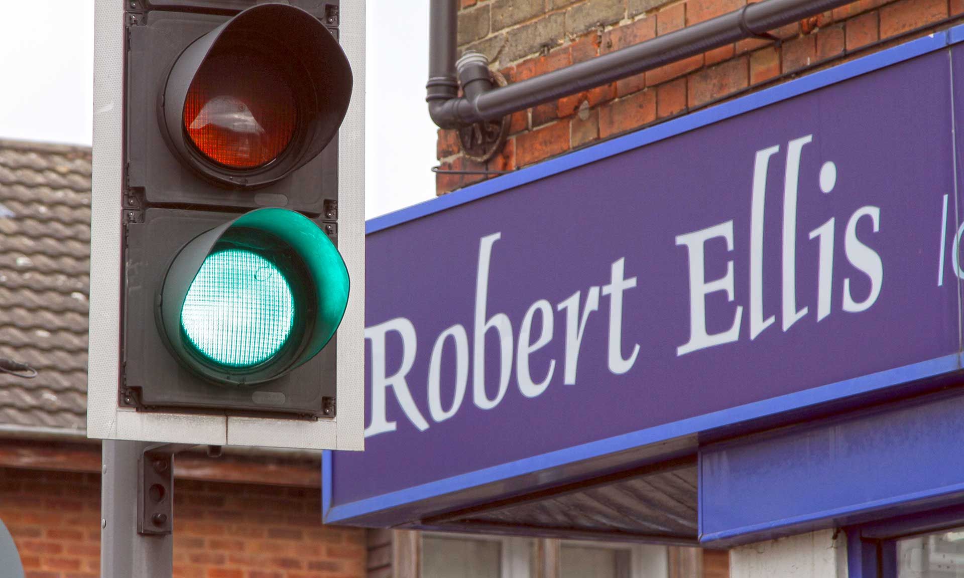 Selling a property in Nottingham or the surrounding area? Contact Robert Ellis