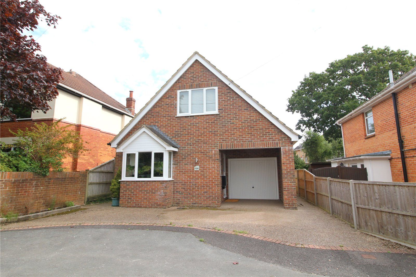 Peckham Avenue, New Milton, Hampshire, BH25 6SL