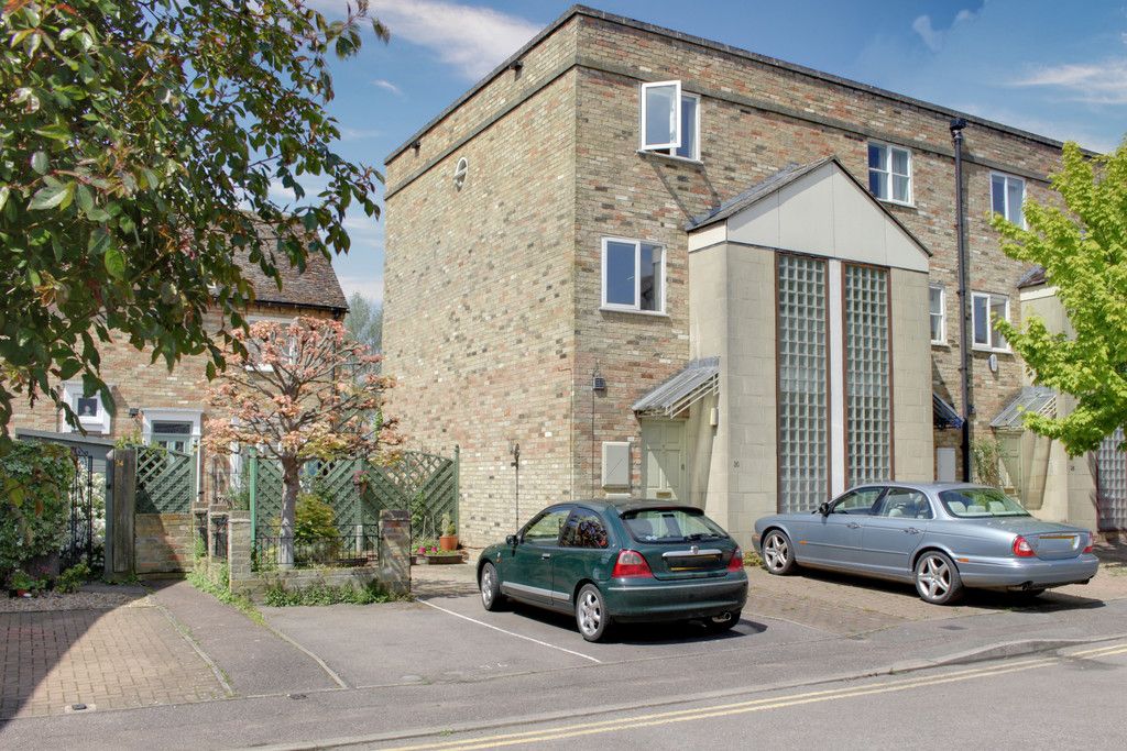 River Terrace, St. Neots, PE19 2BG