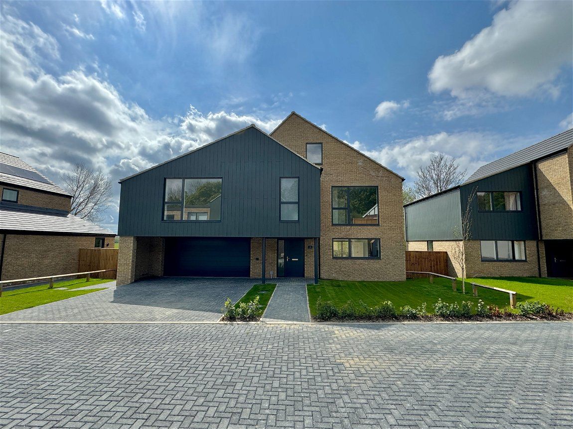 Portholme Place, Huntingdon, Cambridgeshire, PE29 3AU