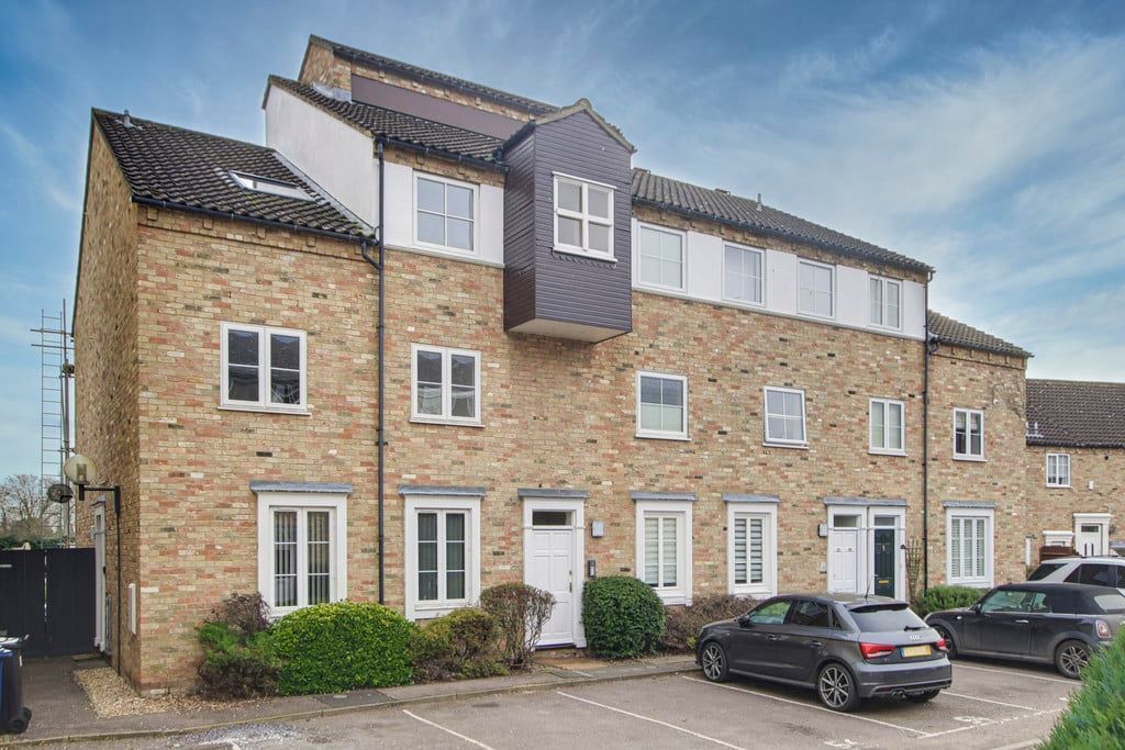 River Terrace, St. Neots, PE19 2BG