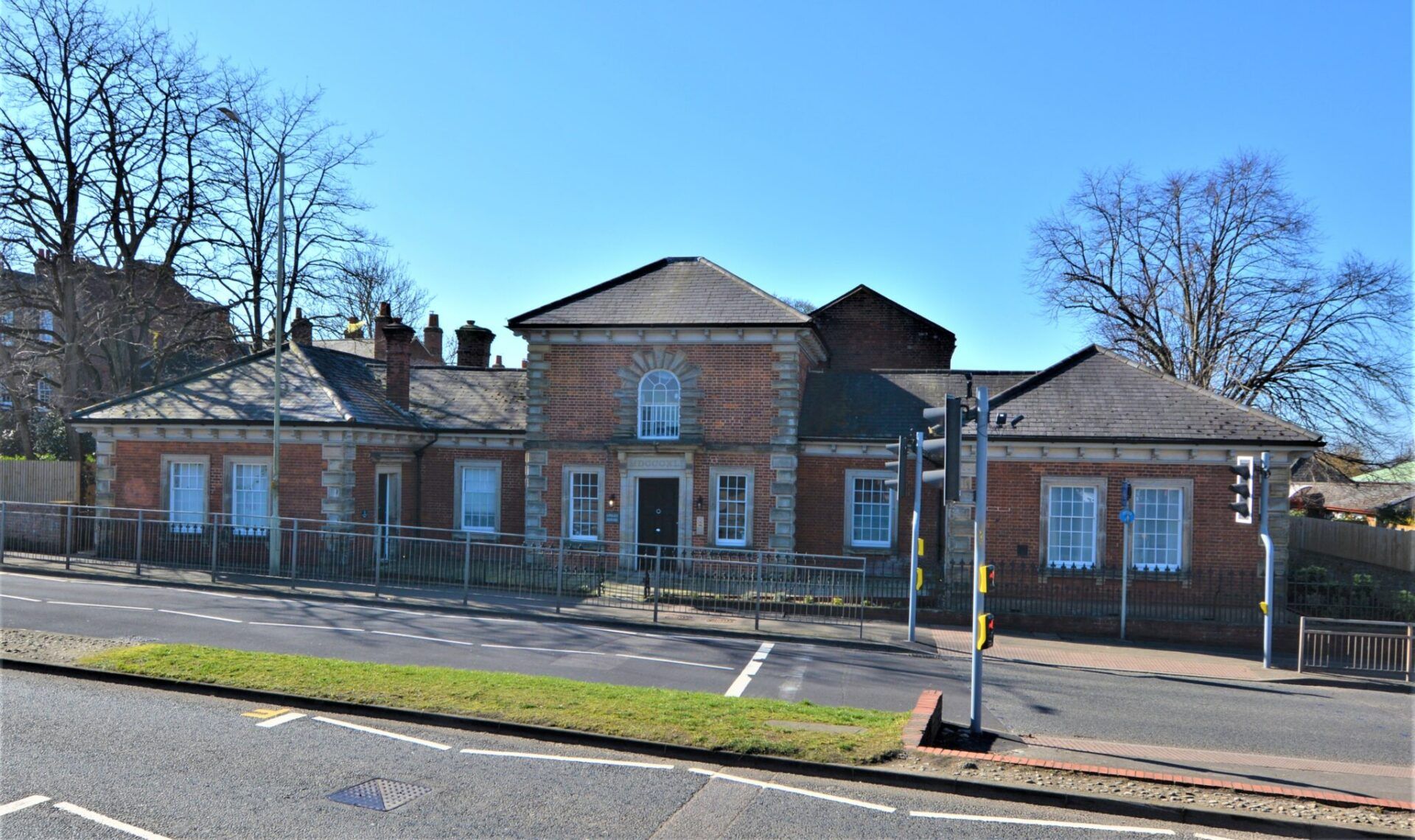 Apsley House, Chart Road, Ashford, TN23 3TN