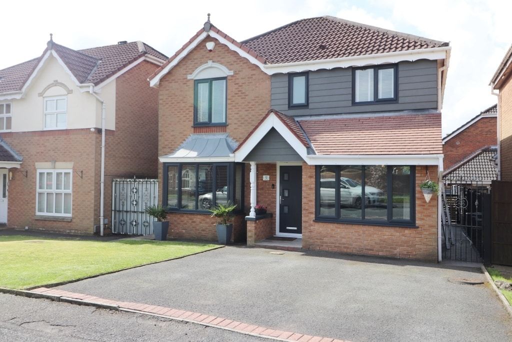 Hunter Drive, Radcliffe, M26